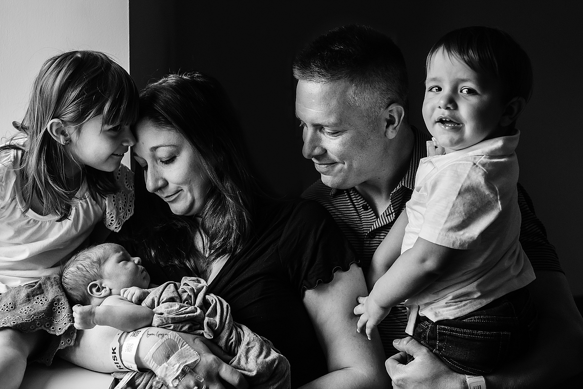 akron photographer, newborn session, lauren grayson fresh 48 family hospital baby photos