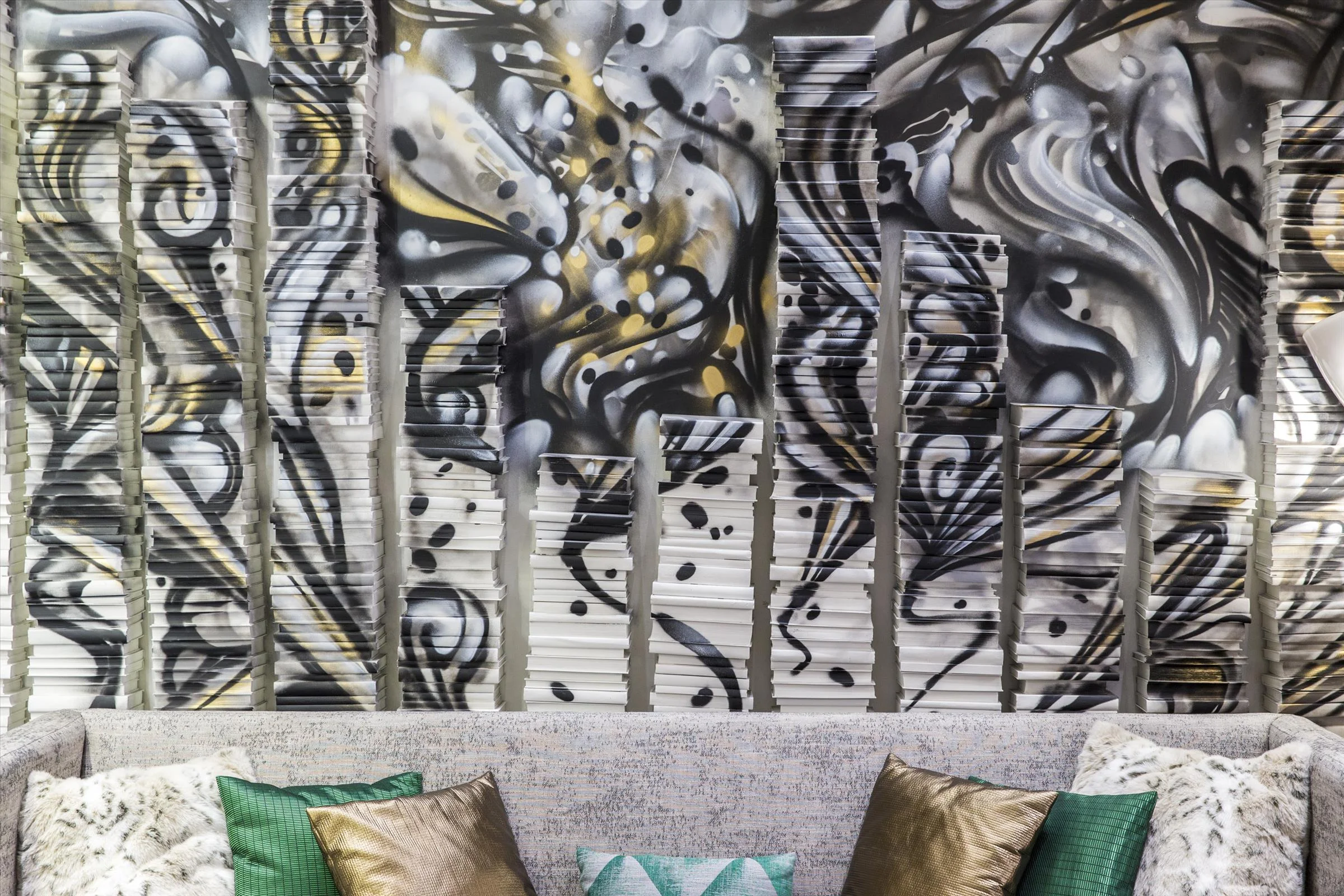 RENAISSANCE, CHICAGO DOWNTOWN - Curated by Indiewalls