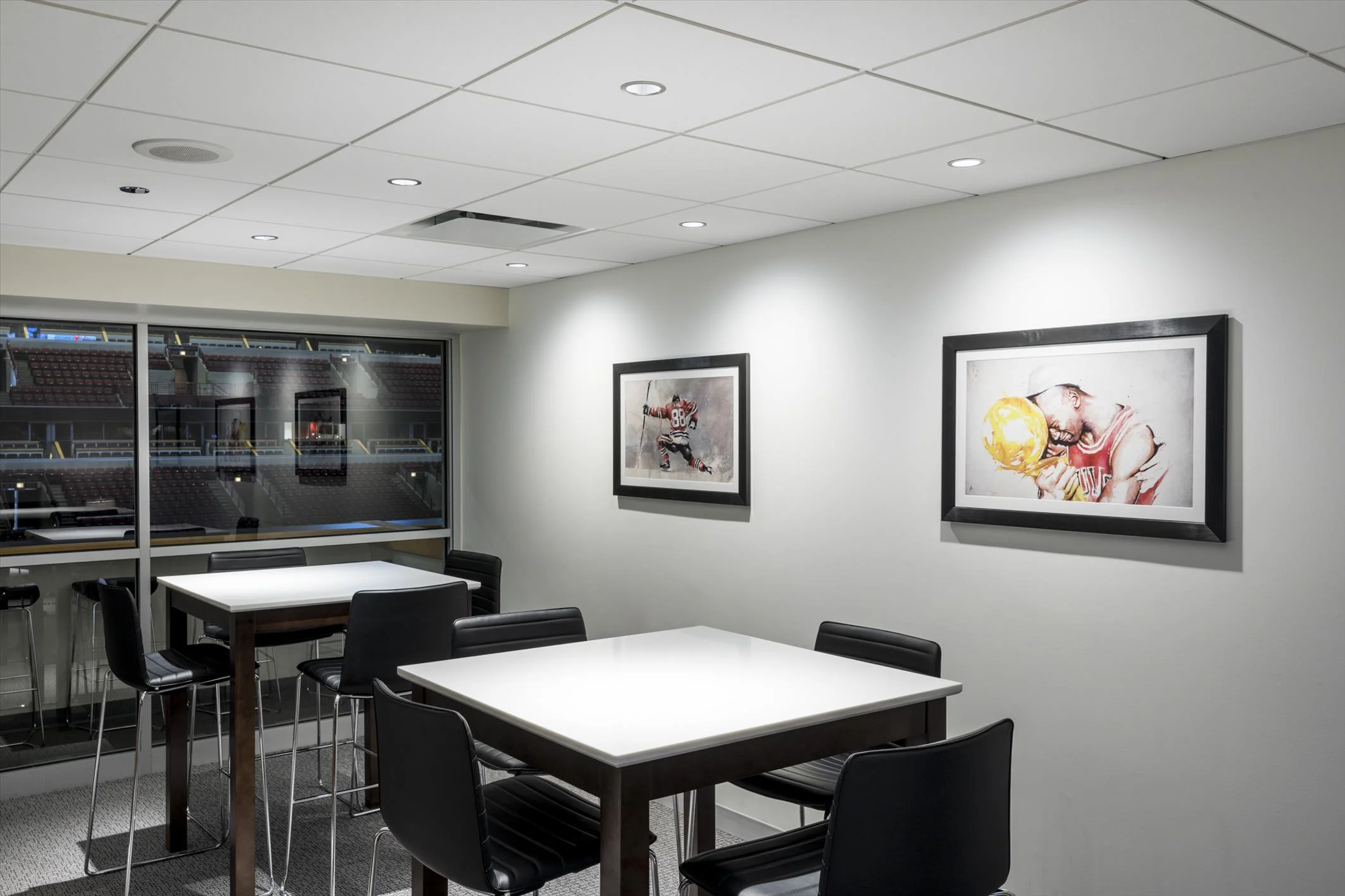 UNITED CENTER, CHICAGO - Curated by Indiewalls