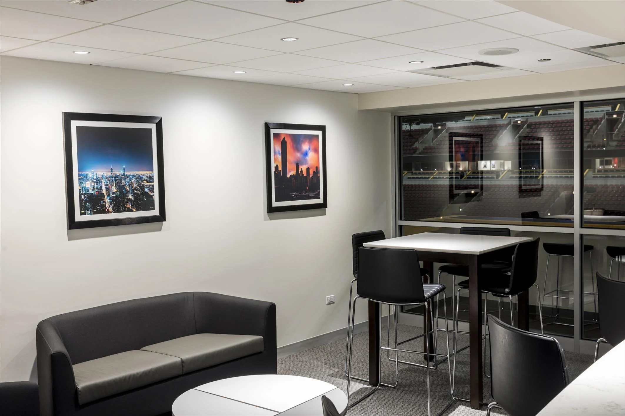 UNITED CENTER, CHICAGO - Curated by Indiewalls