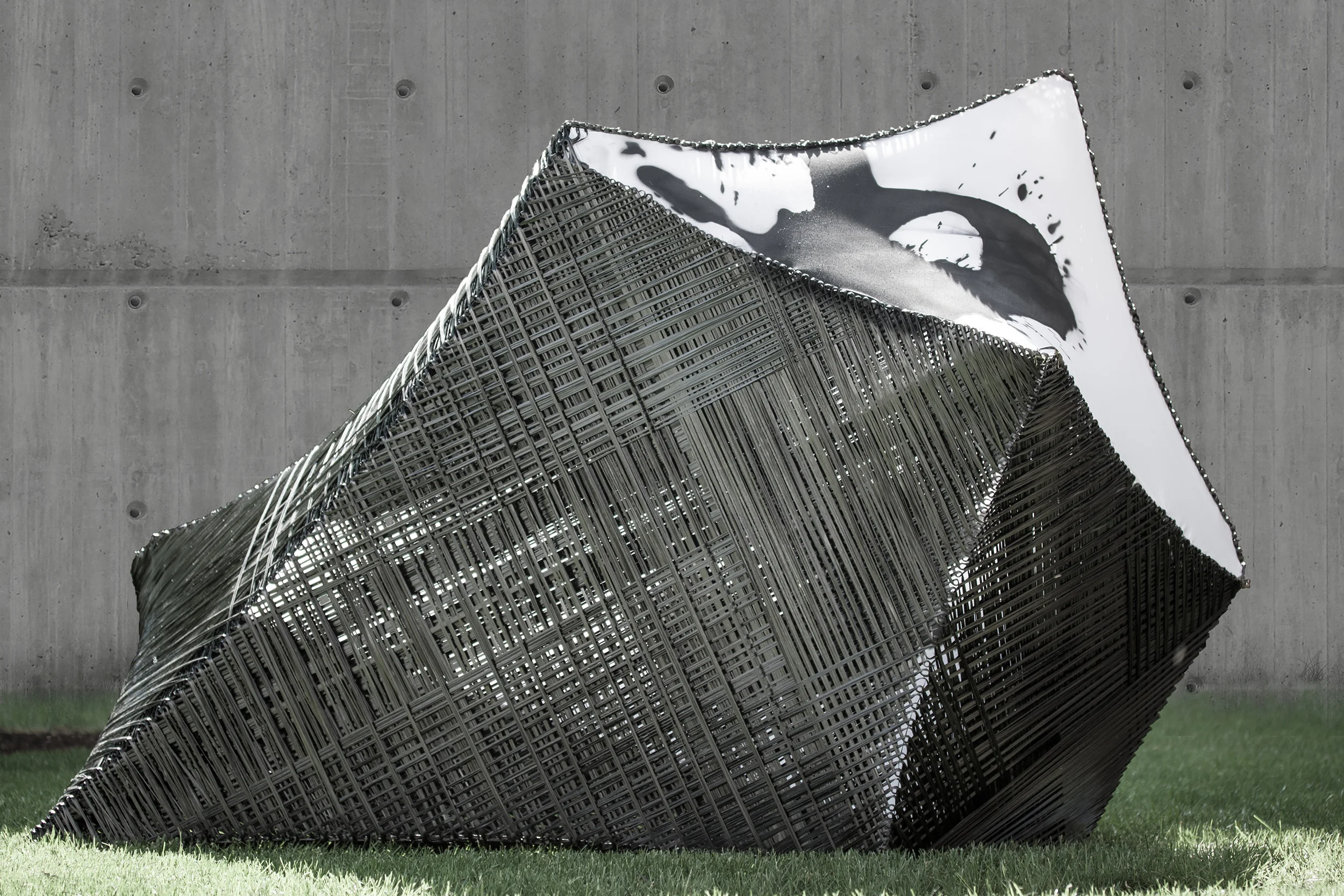 WEB_exterior_9401-HDR_concrete.jpg