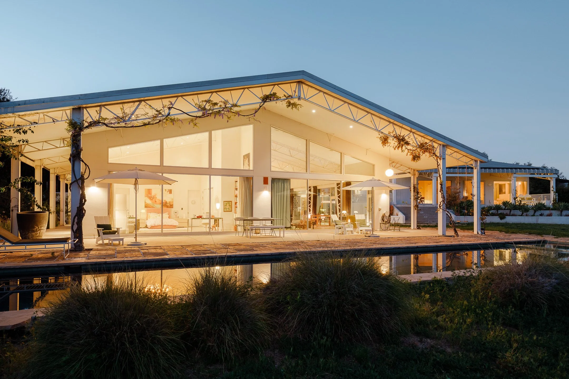 For Sale: Contemporary Topanga Ranch House, Barbara Bestor (2007)