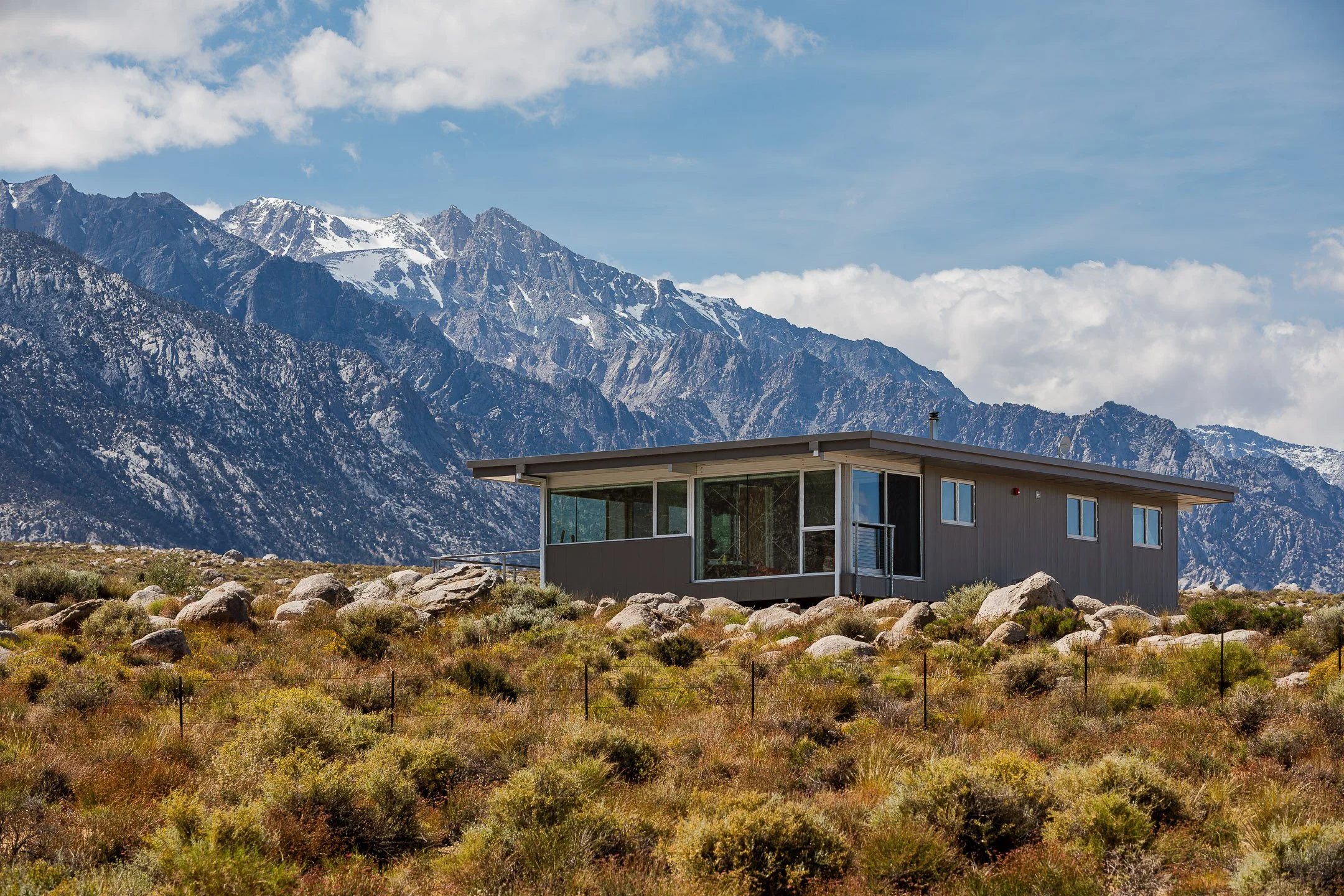 For Sale: iT House | Lone Pine, Linda Taalman (2020) 