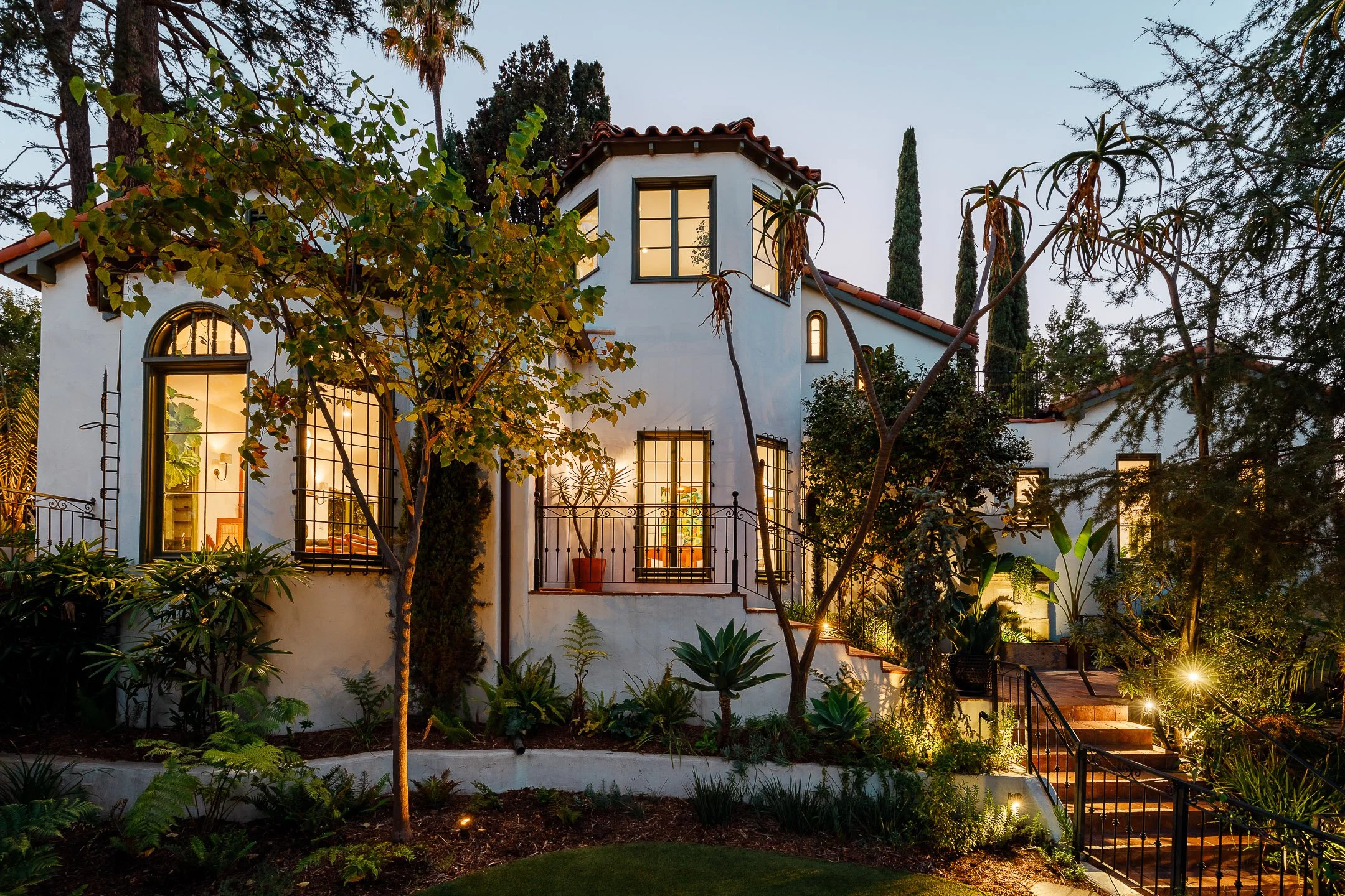 For Sale: The Killian House,  Arthur S. Barnes (1923)