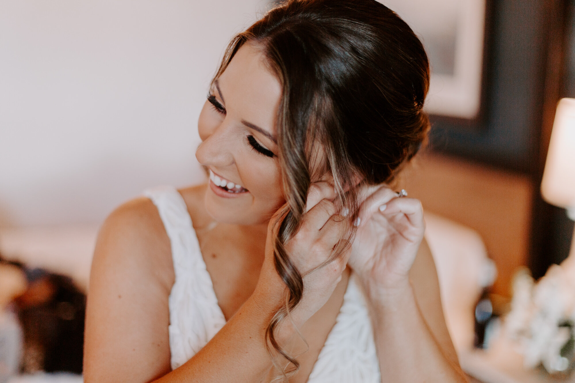 Sunset cliffs wedding, elopement in point loma san diego. Wedding and elopement with pampas grass and pink tones in the bouquets. This was a bohemian or boho styled wedding near the beach.