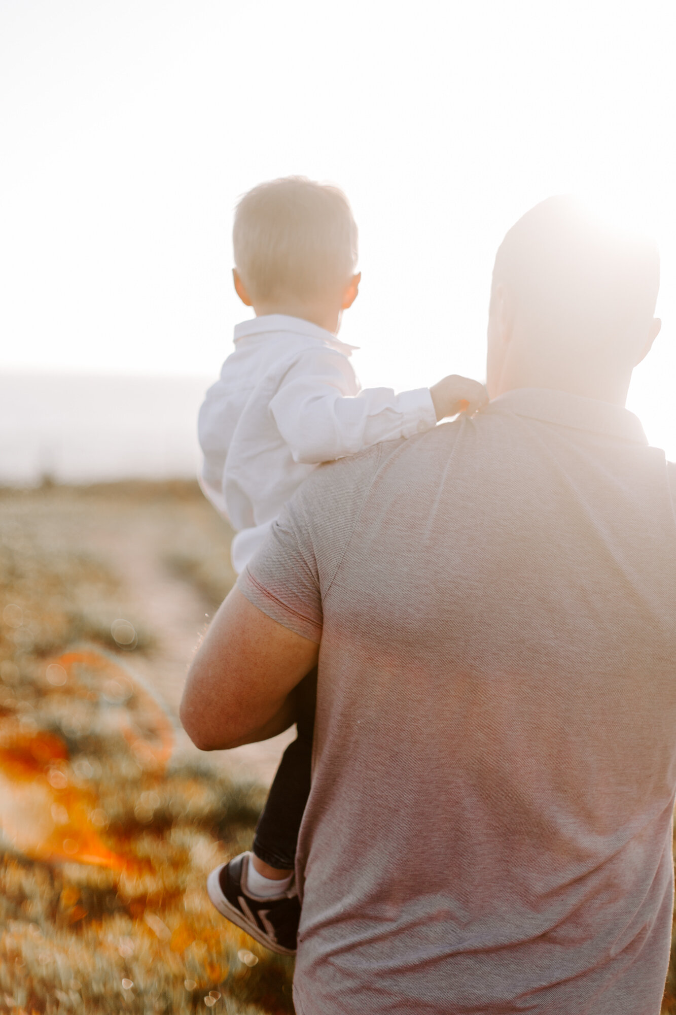 Carlsbad Bluff Maternity and Family Photo Session, San Diego. Family photography and maternity photography. Family photographer and maternity photographer. San Diego family photographer, san diego