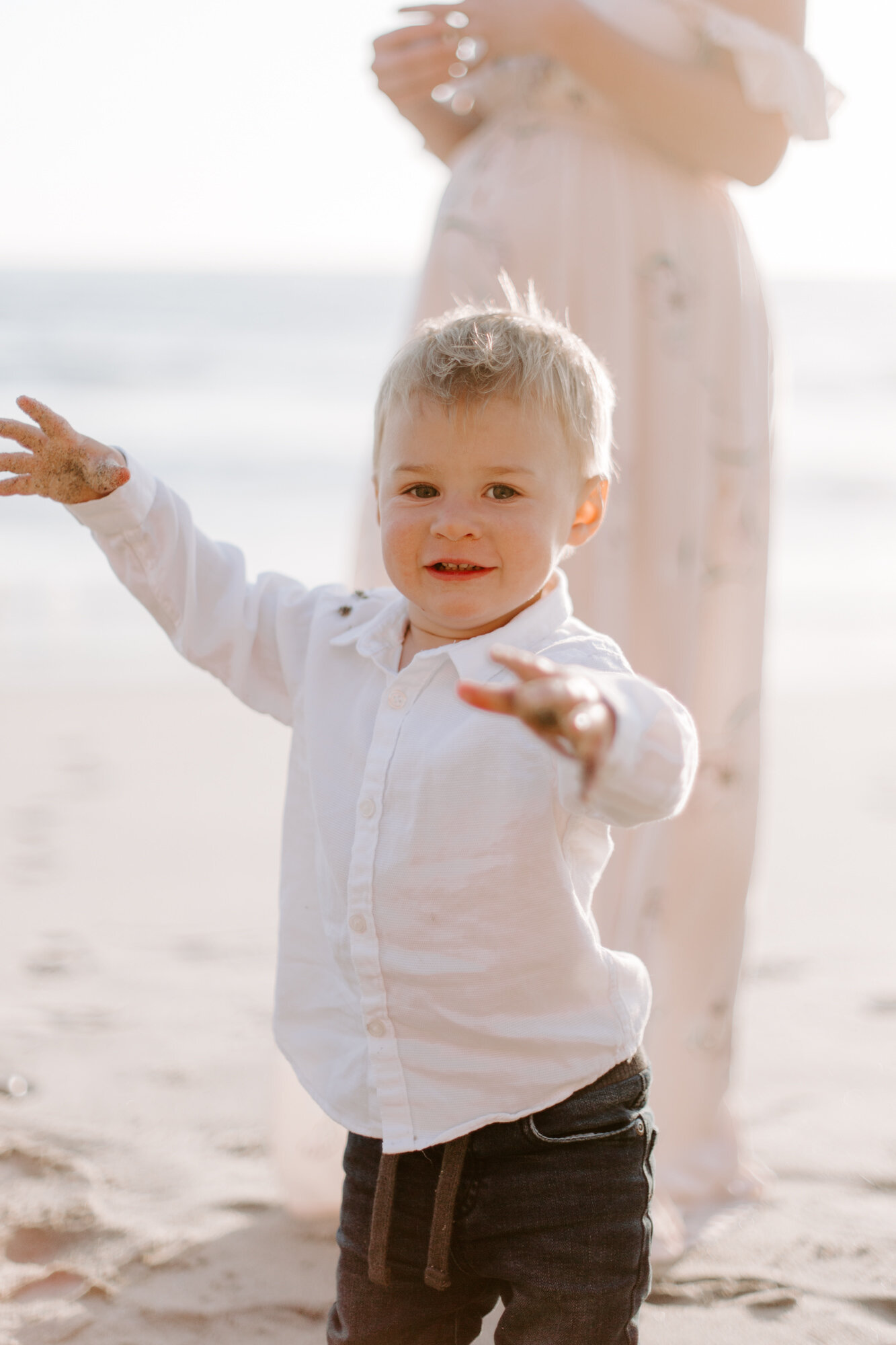 Carlsbad Bluff Maternity and Family Photo Session, San Diego. Family photography and maternity photography. Family photographer and maternity photographer. San Diego family photographer, san diego