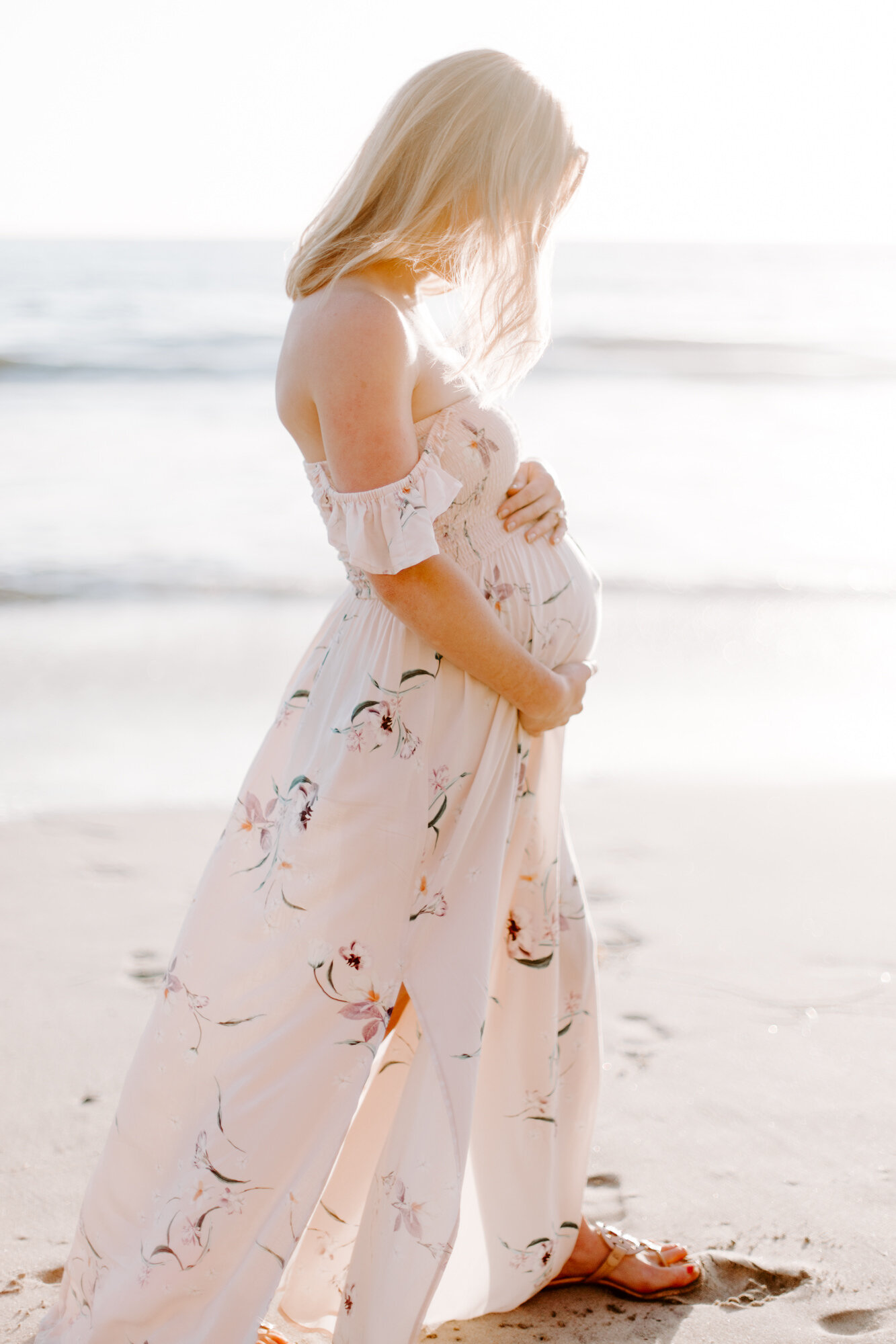 Carlsbad Bluff Maternity and Family Photo Session, San Diego. Family photography and maternity photography. Family photographer and maternity photographer. San Diego family photographer, san diego