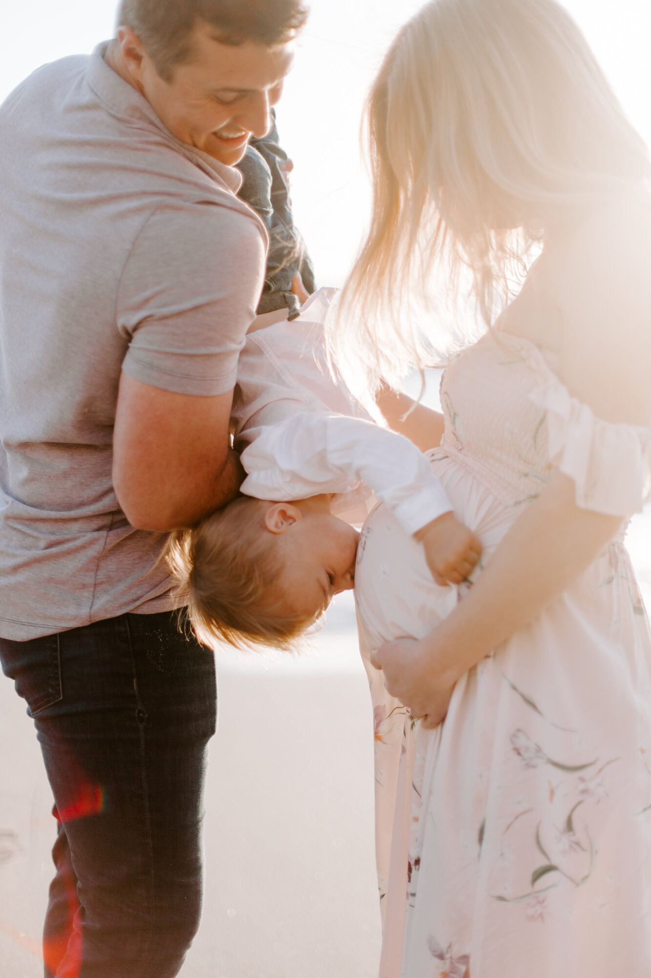 Carlsbad Bluff Maternity and Family Photo Session, San Diego. Family photography and maternity photography. Family photographer and maternity photographer. San Diego family photographer, san diego