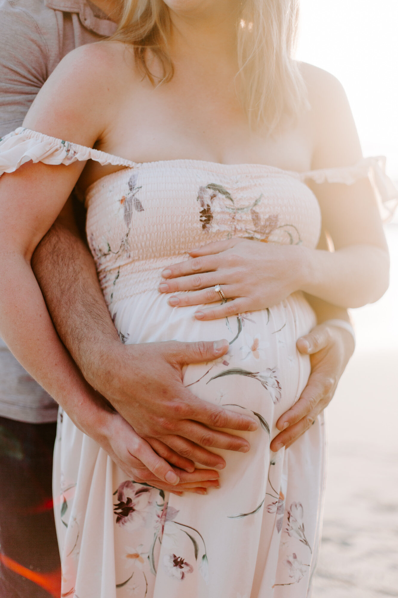 Carlsbad Bluff Maternity and Family Photo Session, San Diego. Family photography and maternity photography. Family photographer and maternity photographer. San Diego family photographer, san diego