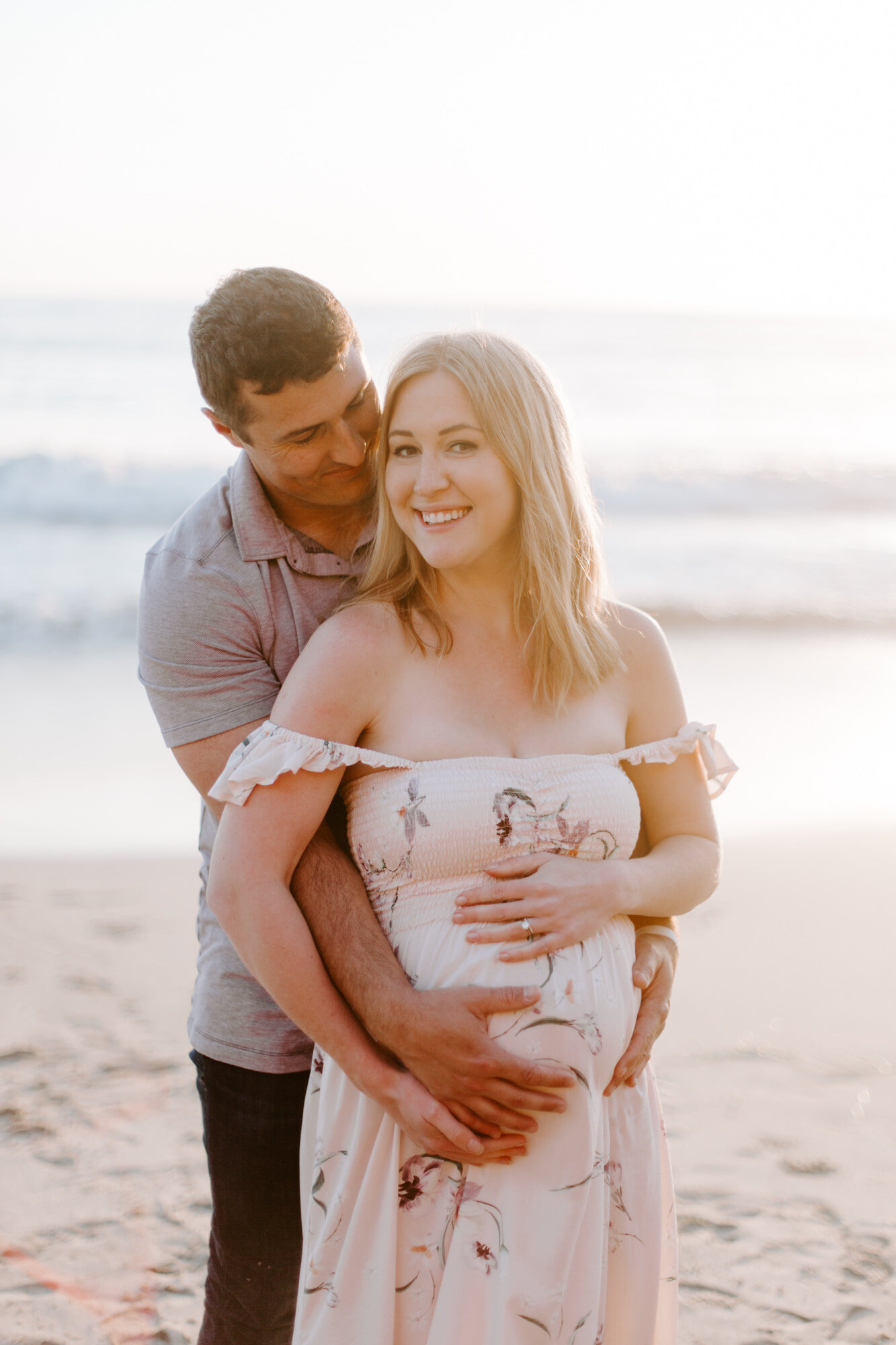 Carlsbad Bluff Maternity and Family Photo Session, San Diego. Family photography and maternity photography. Family photographer and maternity photographer. San Diego family photographer, san diego