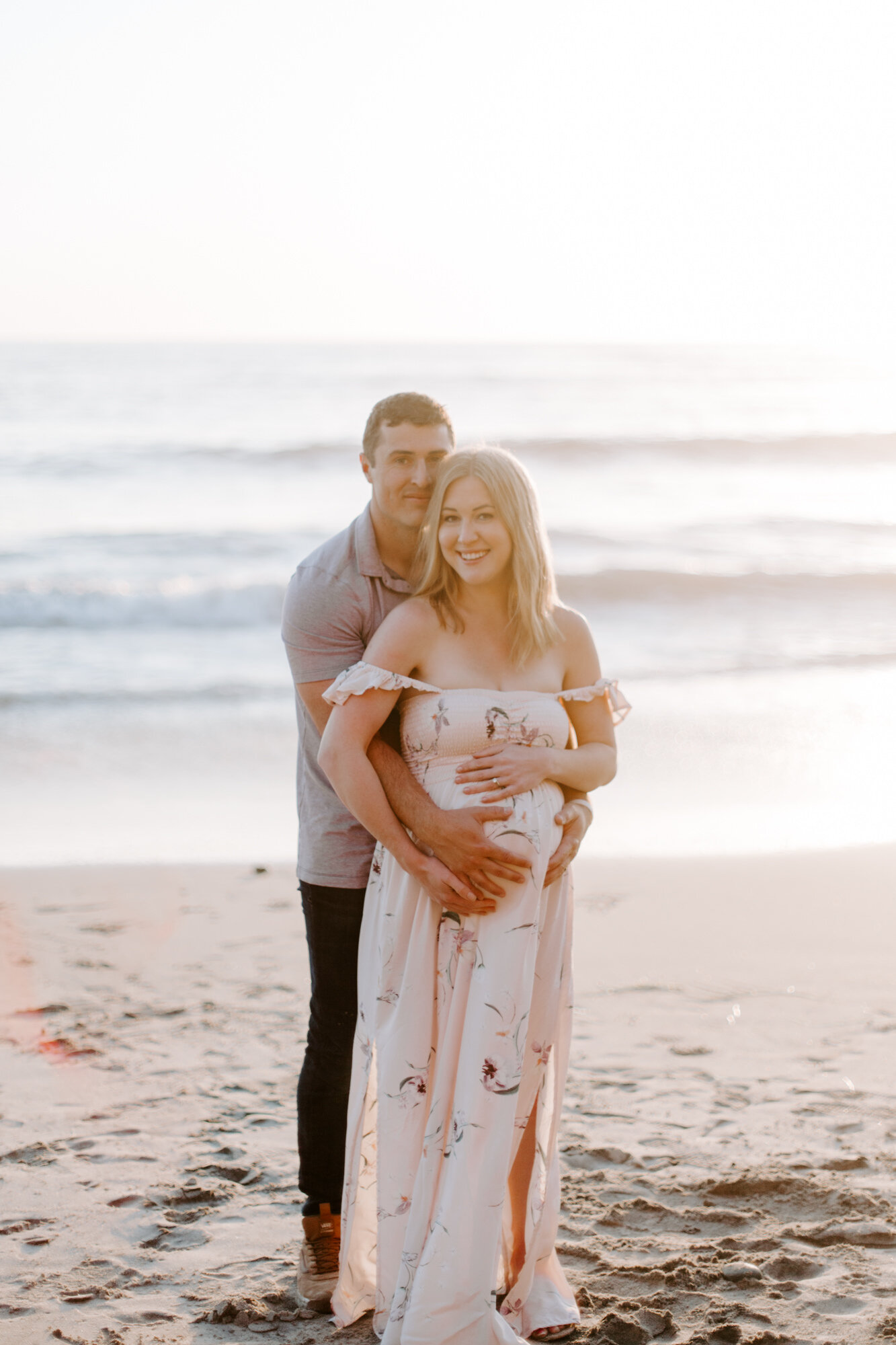 Carlsbad Bluff Maternity and Family Photo Session, San Diego. Family photography and maternity photography. Family photographer and maternity photographer. San Diego family photographer, san diego