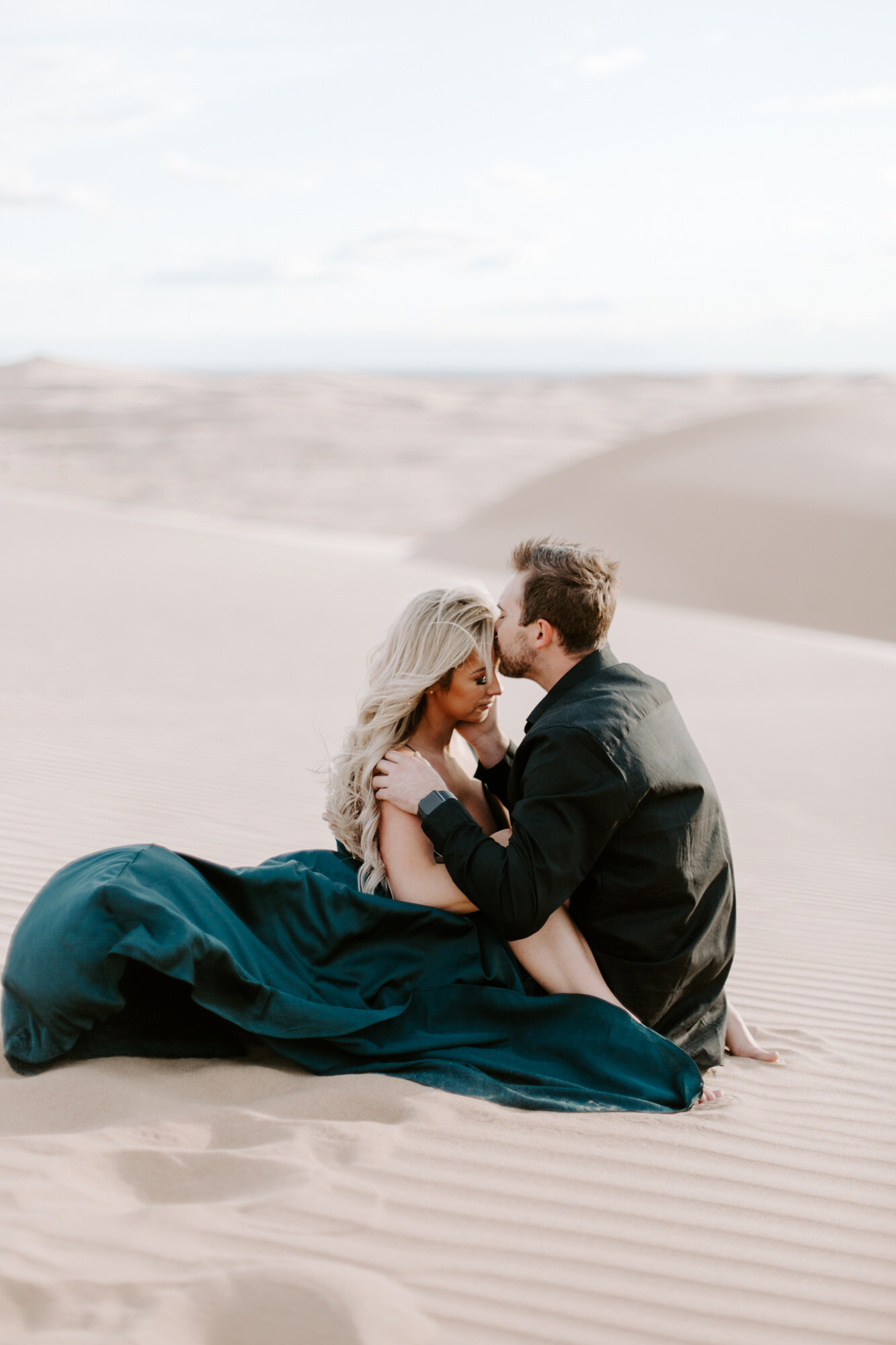 Engagement photos done at Imperial Sand Dunes also known as the Glamis Sand Dunes in california, Imperial sand dunes, glamis sand dunes, Glamis Sand Dunes engagement, imperial sand dunes engagement