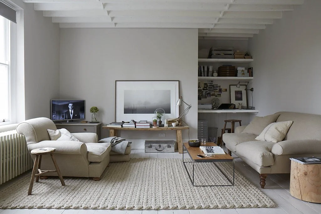 Simple, well-edited with just the right amount of clutter.  Few can carry it off.