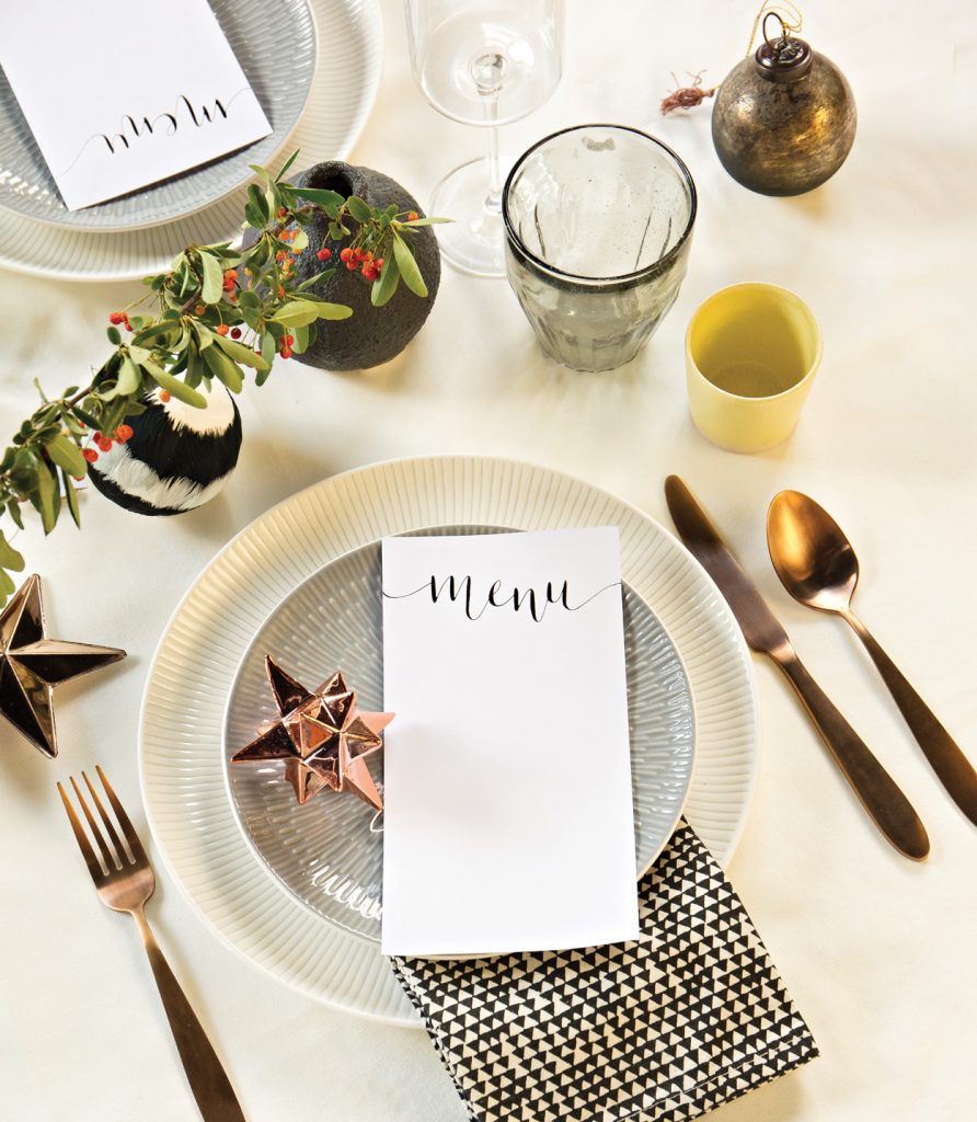 minimal-table-setting-christmas-892x1024.jpg