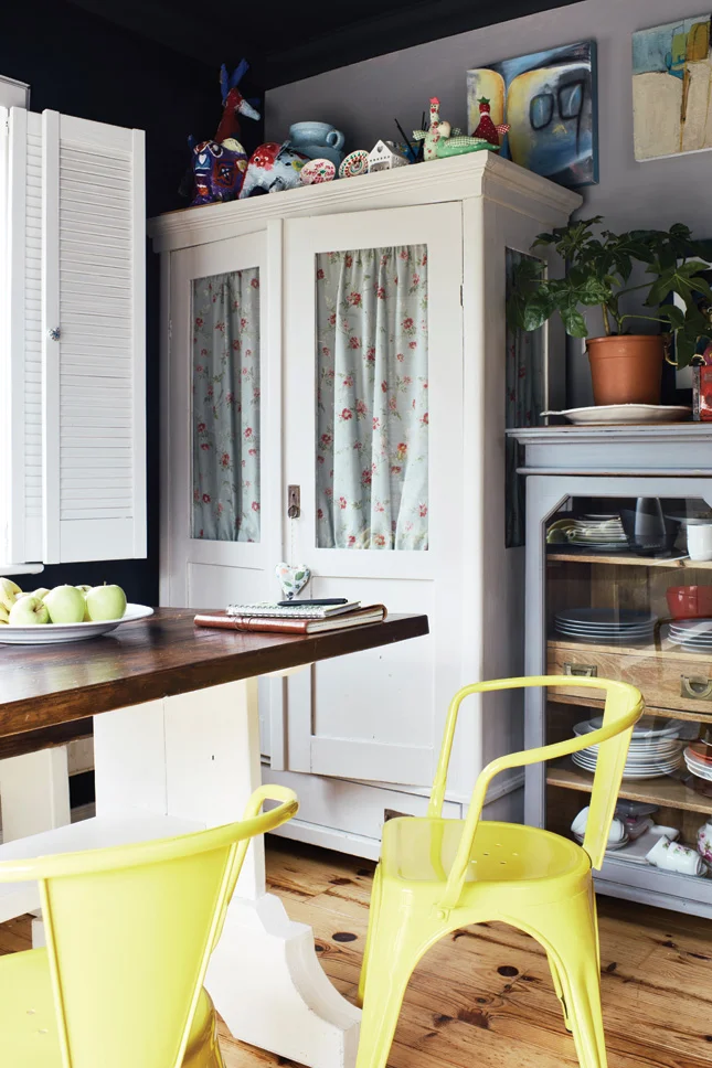 Paper_and_Moon_Louise_Dockery_Irish_home_gallery_wall_Farrow_and_Ball_Railings_DIY_pantry.jpg