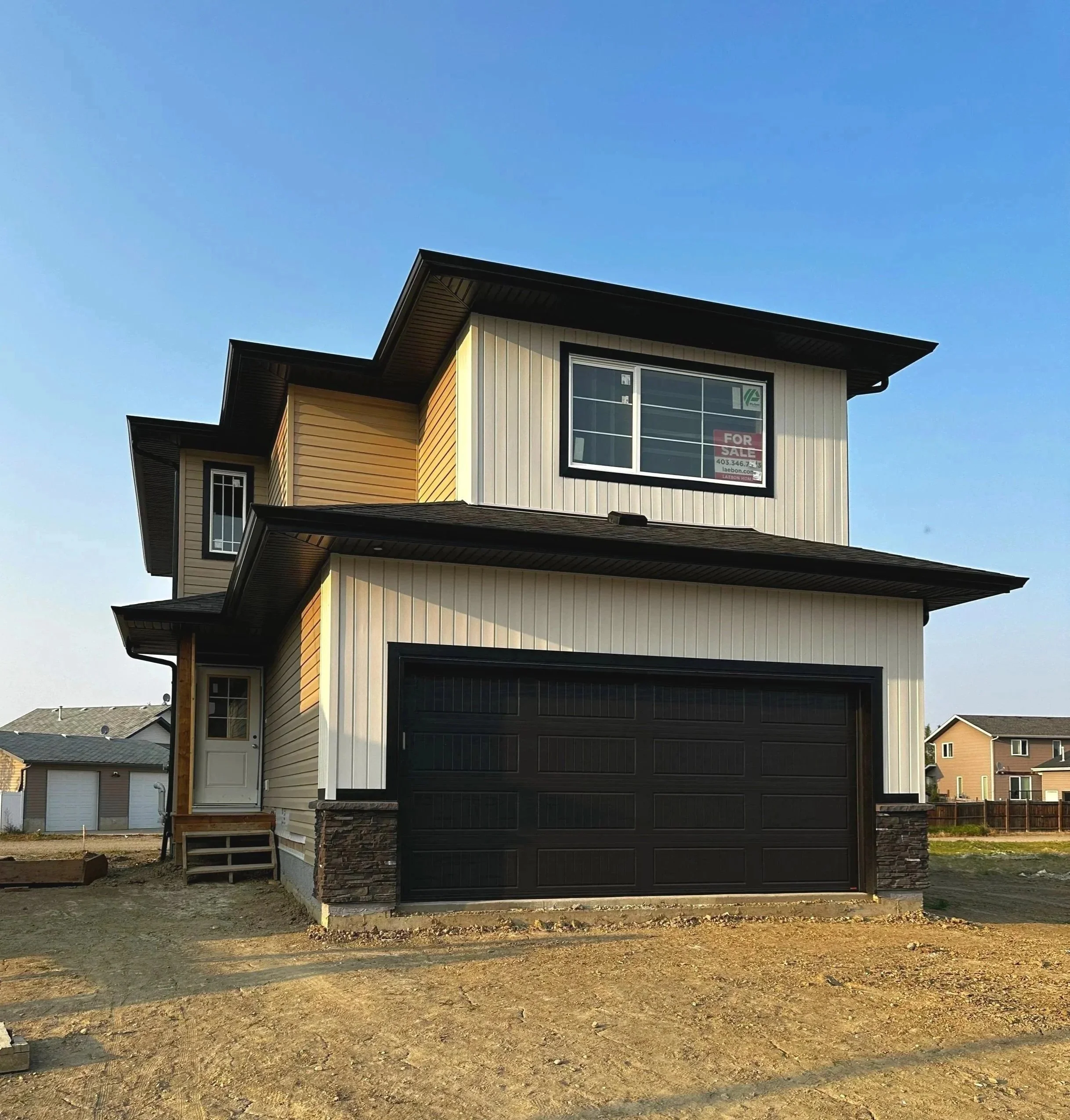 256 Augustus Way MOVE-IN READY Palisades 1707 sqft / 2-Storey 3 Bedrooms / 2.5 Bathrooms $499,900 DETAILS