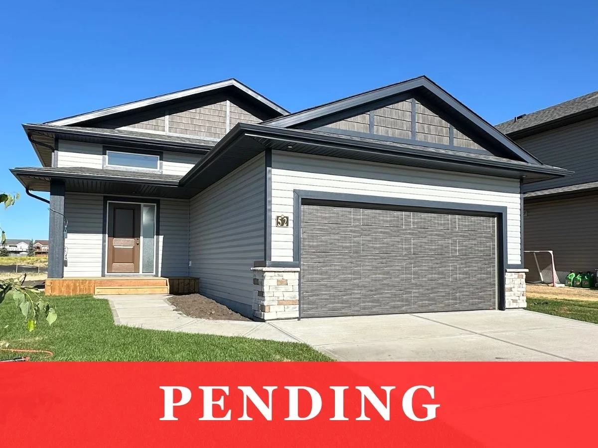 52 Trinity Street MOVE-IN READY Trinity Crossing 1232+826 sqft / Full Bi-Level 4 Bedrooms / 3 Bathrooms PENDING DETAILS