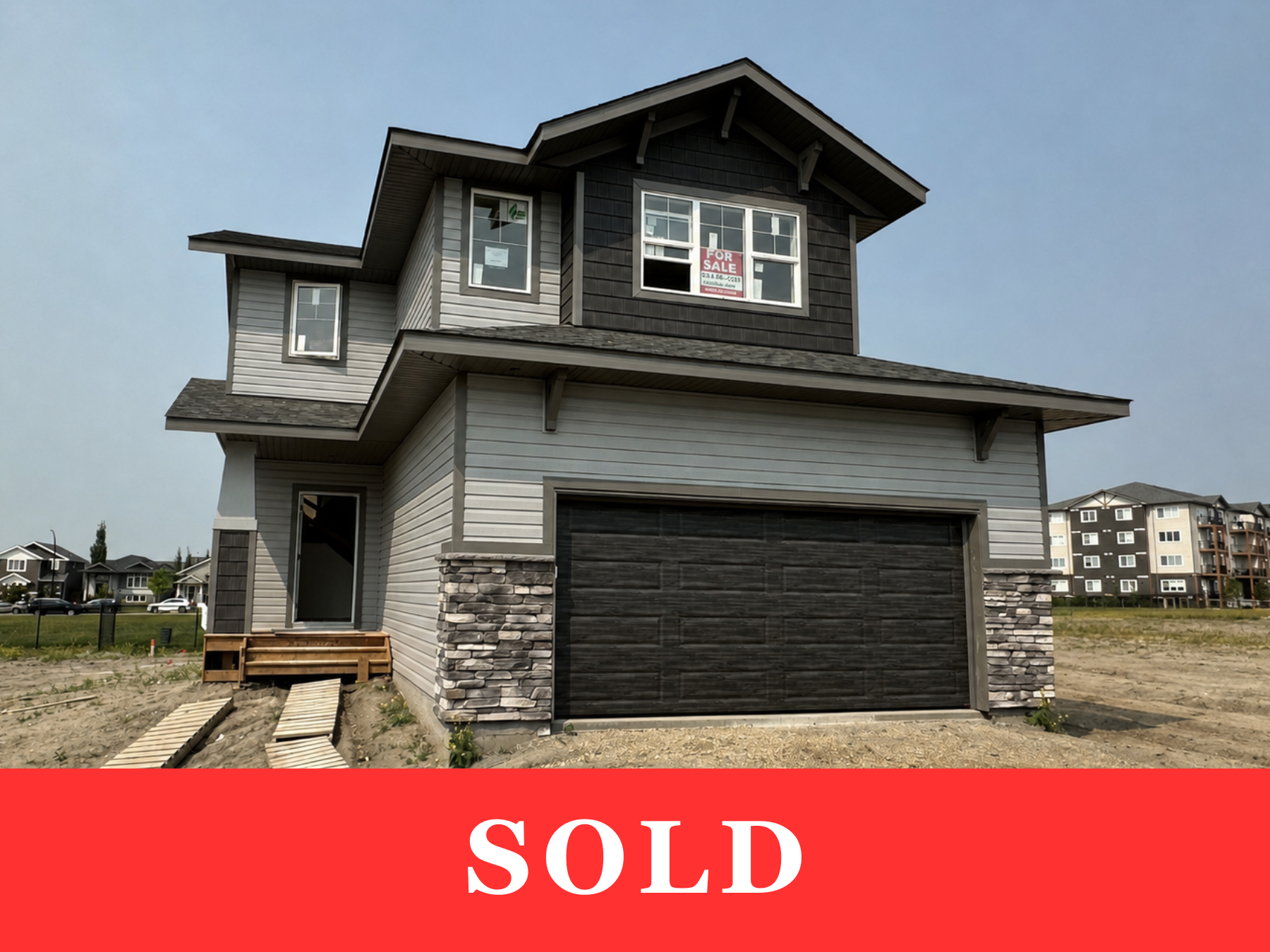    220 Turnbull Close   Timber Ridge 2135 sqft | 2-Storey 3 Bedrooms | 2.5 Bathrooms  SOLD      DETAILS   