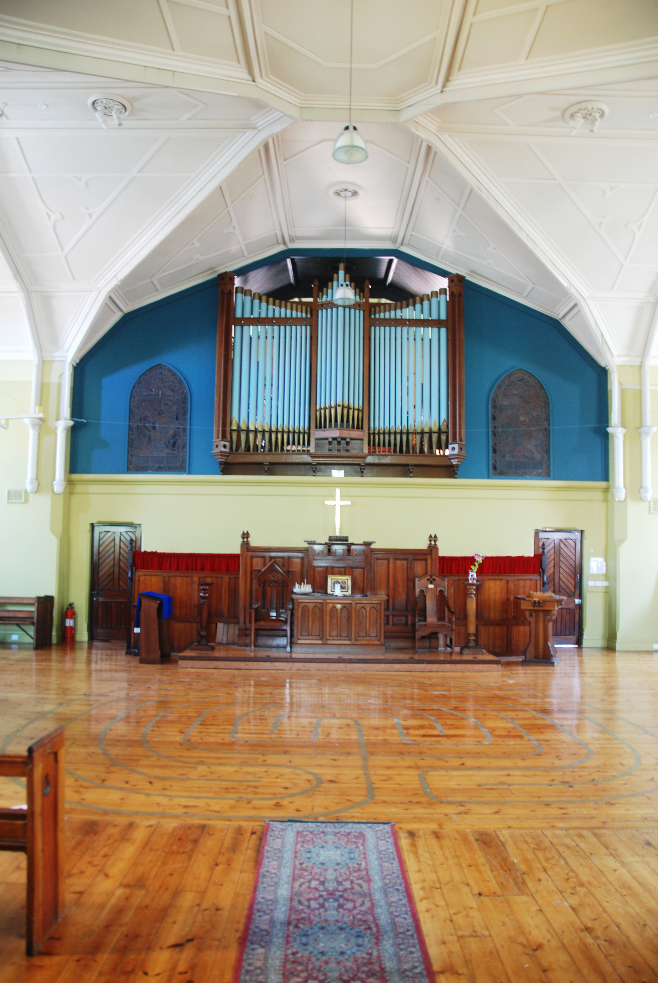 The labyrinth, and the beautiful pipe organ