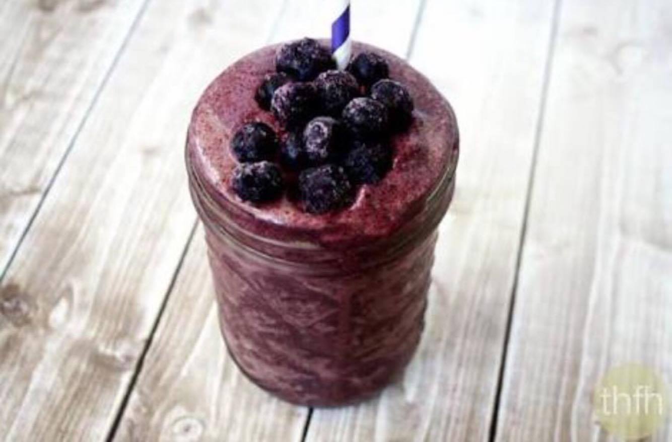 Ingredients: 500ml of coconut/almond milk 2 scoops of 'clean' organic protein 1 ripe banana Half an Avocado 1 tablespoon on Acai powder Handful of organic blueberries 1 Tablespoon of organic Coconut oil 100ml of Coconut cream 1/2 teaspoon of Cinnamon 1/2 teaspoon of Nutmeg Pinch of Celtic sea salt Pinch of Black pepper