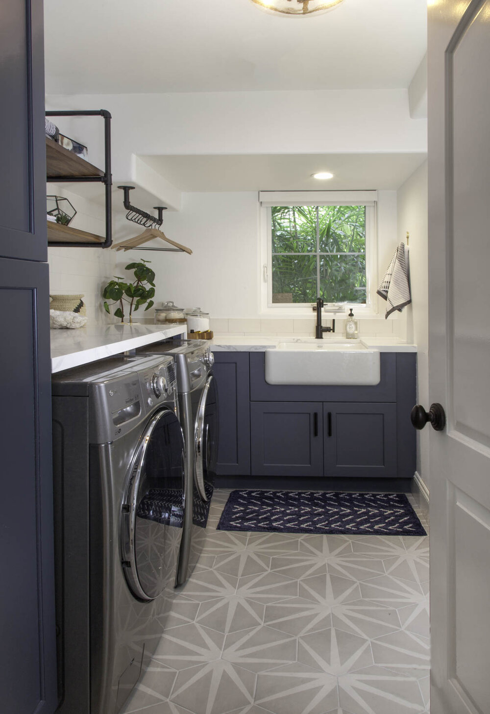 Encinitas Laundry Room