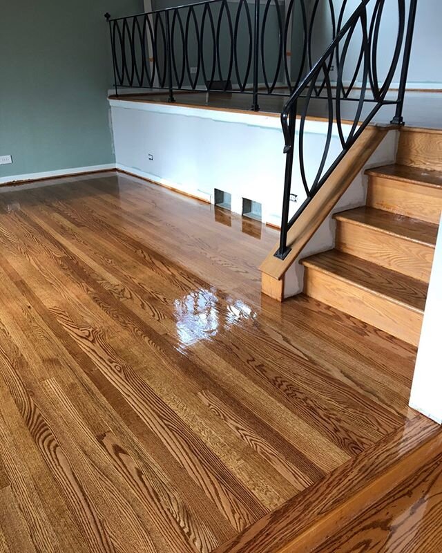 Sanding and staining before putting this house on the market. With @durasealwoodfinishes poly.
&bull;
&bull;
&bull;
&bull;
&bull;
#hardwood #hardwoodfloors #flooring #wood #construction #contractor  #cut #architecture #woodwork #craftsman #carpentry 