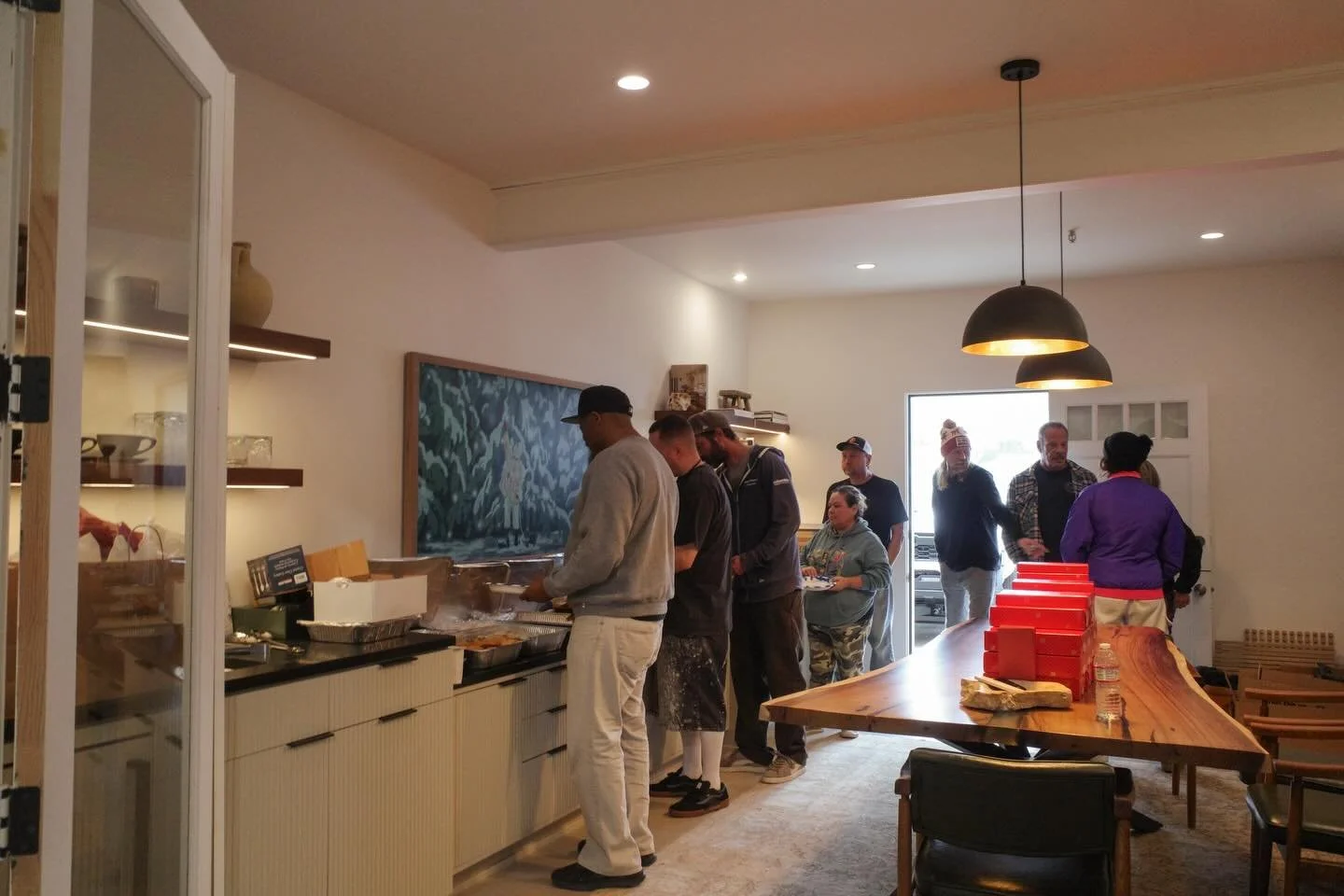 We were fortunate to take a moment to celebrate with all the people who make what we do possible. Happy holidays from our crew to yours. See you in the New Year! 

#custommade #ventura #keepitlocal