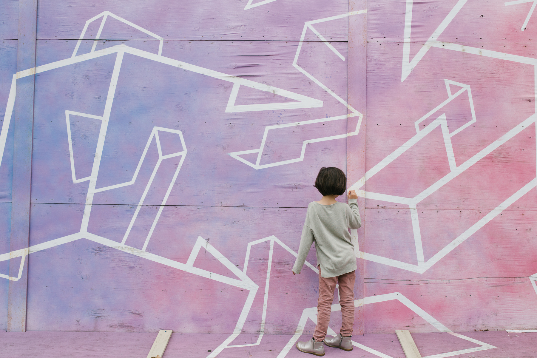 family session urban wall