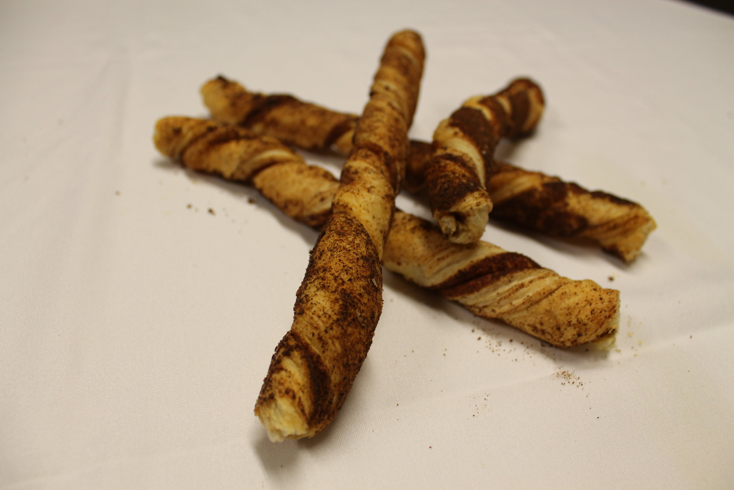 Parmessan Puffdough Sticks