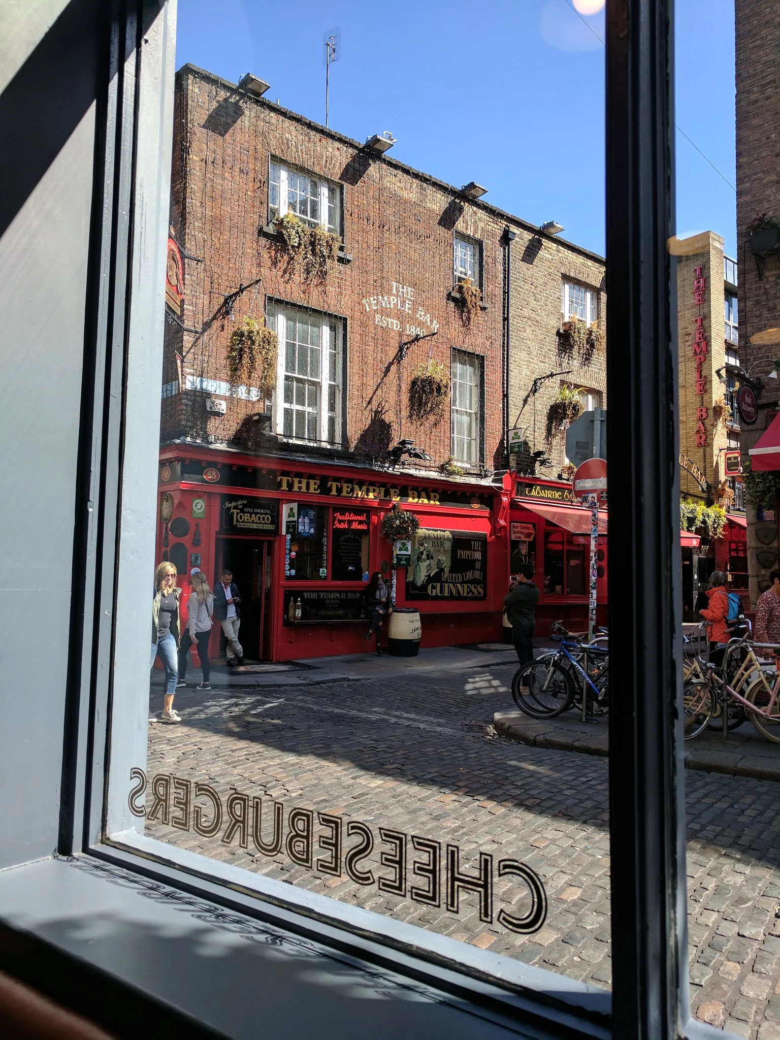 Bunsen-TempleBar.jpg