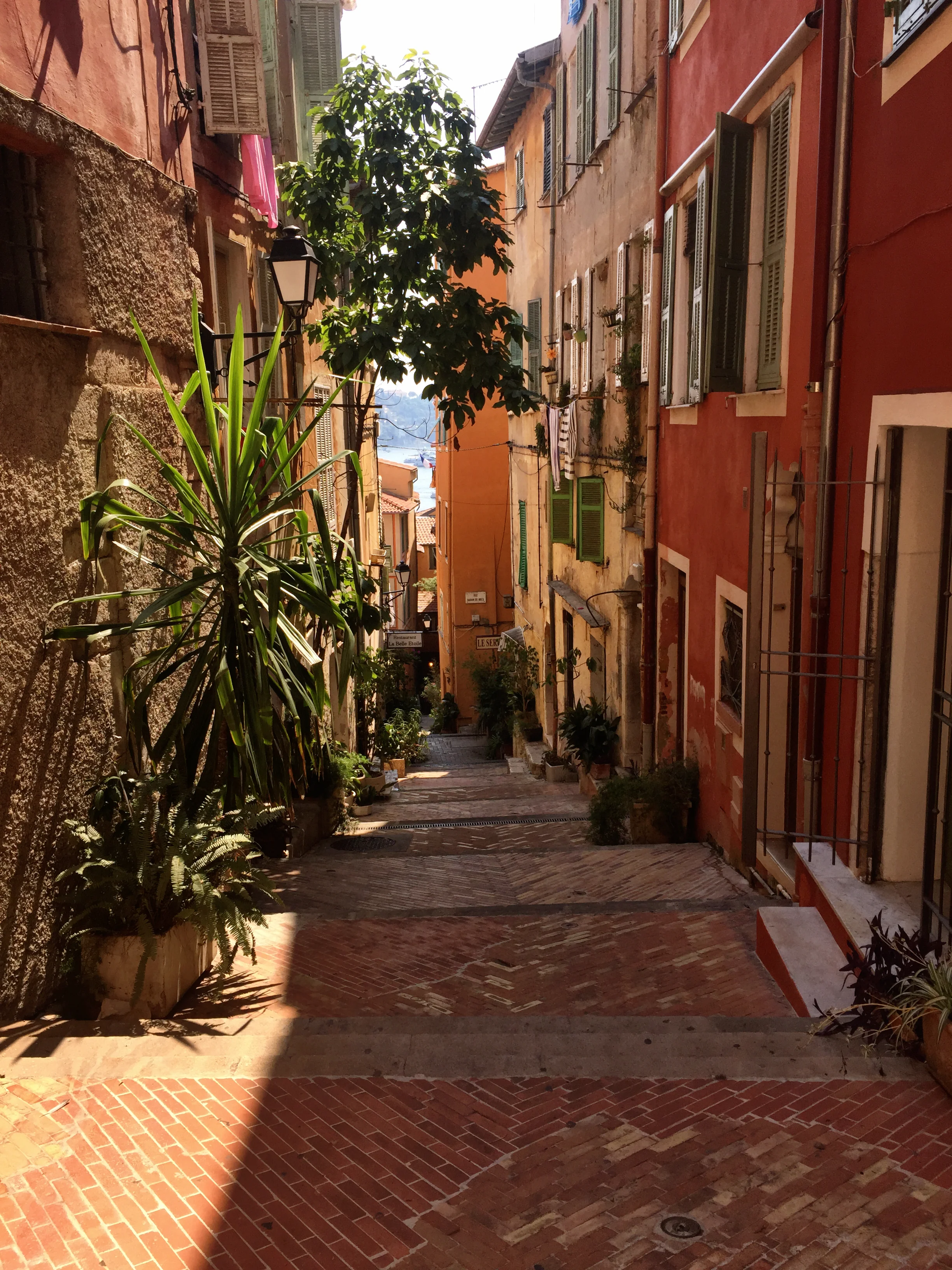 villefranche-sur-mer-streets-french-riviera-nice-france-we-love-food-its-all-we-eat3.jpg