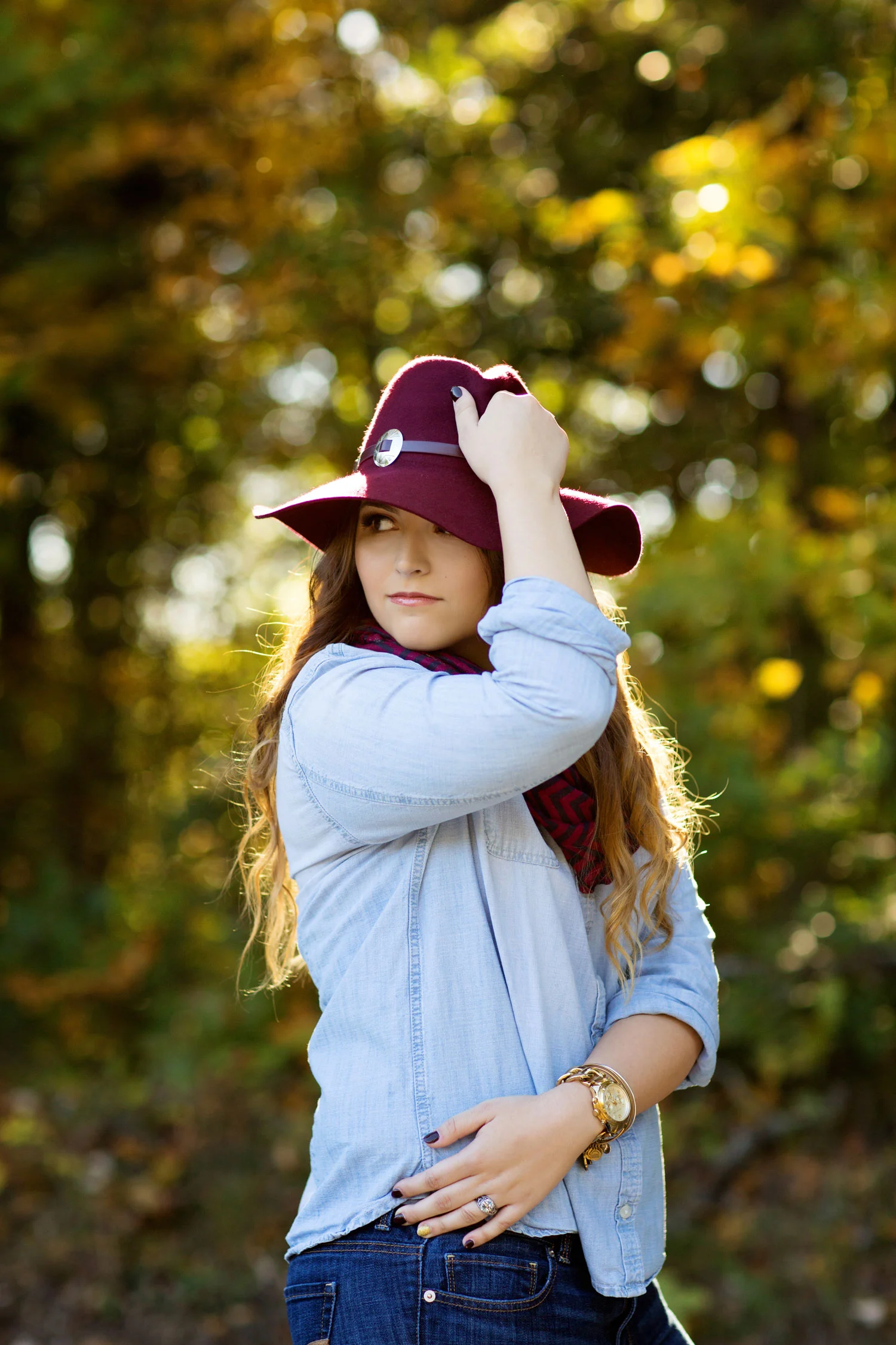 girl-senior-portraits-hat-gretna-va.jpg