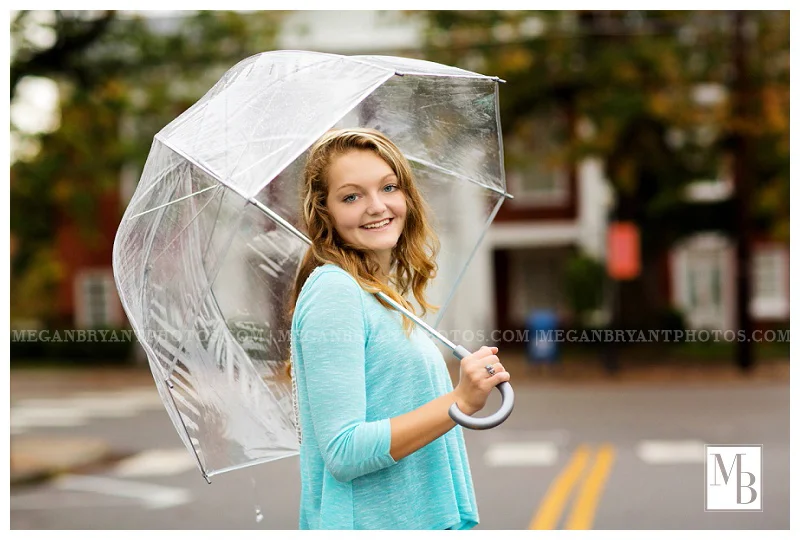 Rainy Day Photos | Rainy Senior Photography Session