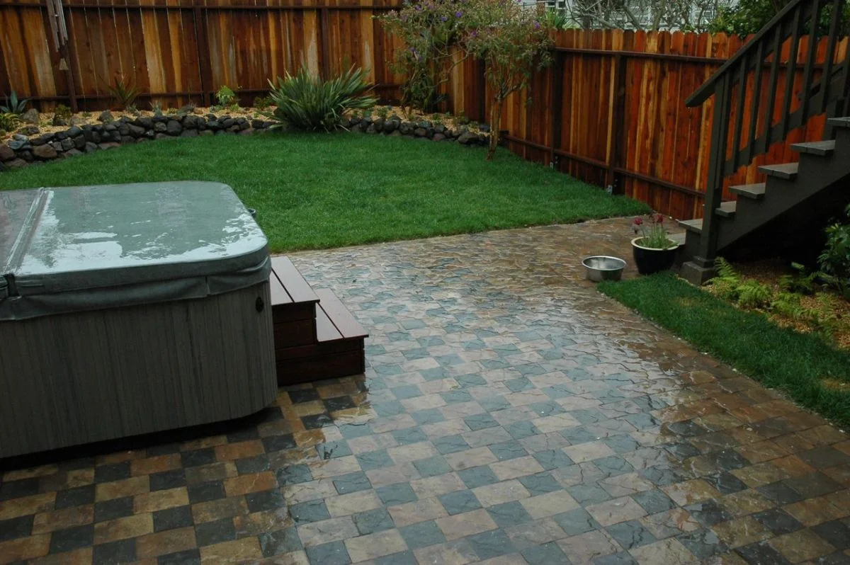 lipson yard3.jpg