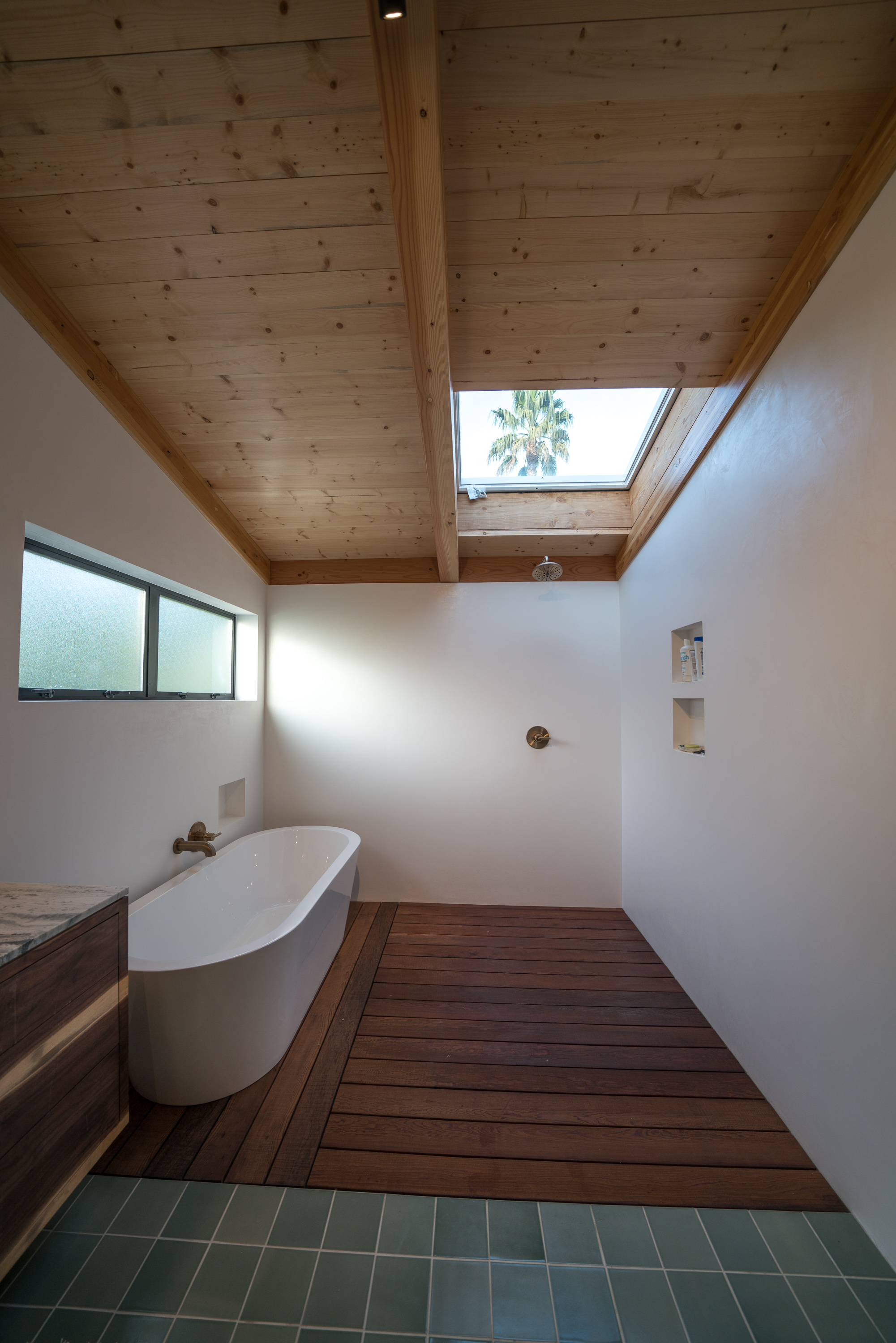 San Francisco contemporary baths, Outerlands Design