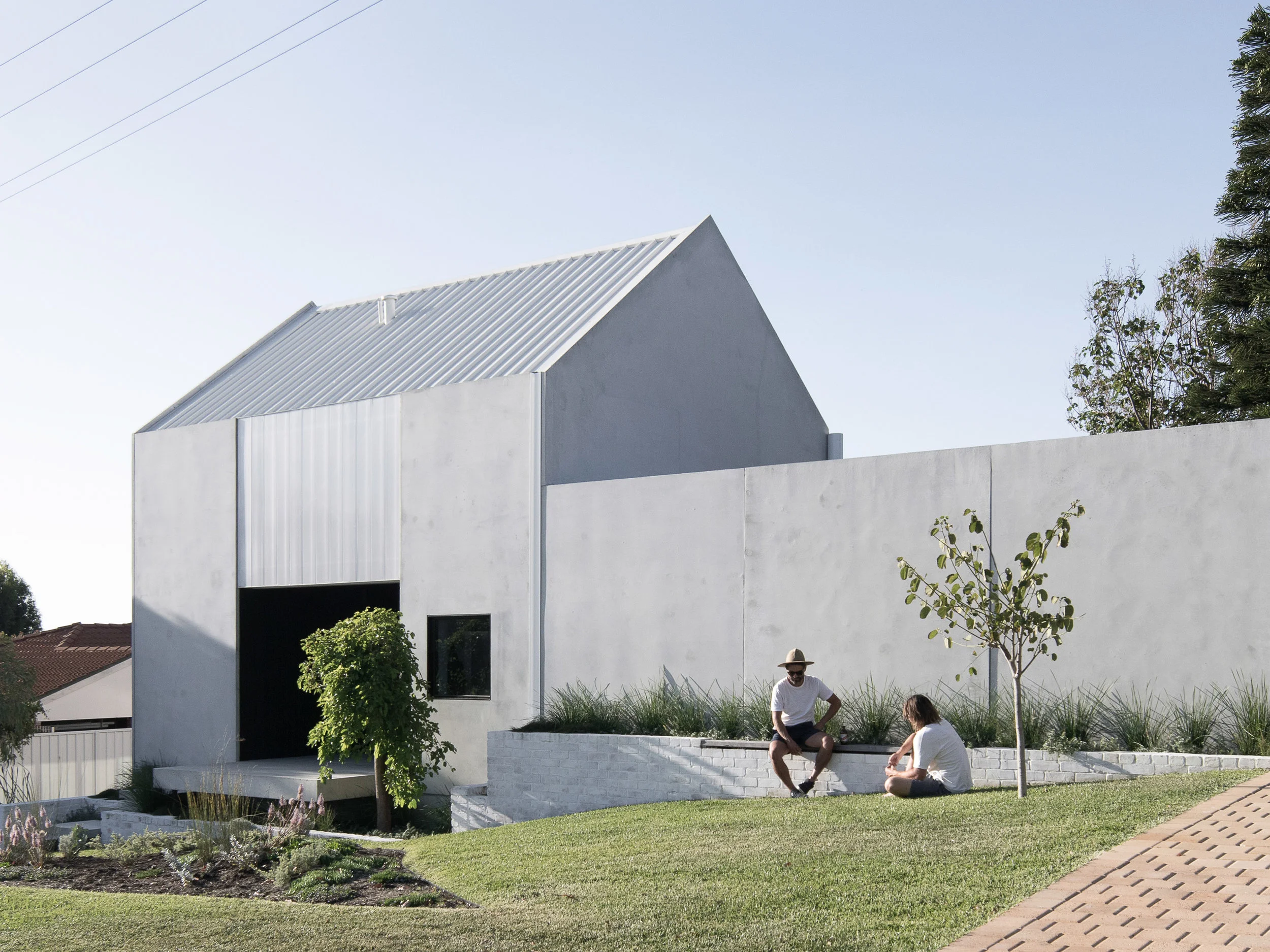 2304_House+A_Whispering+Smith_Ben+Hosking-0.jpg