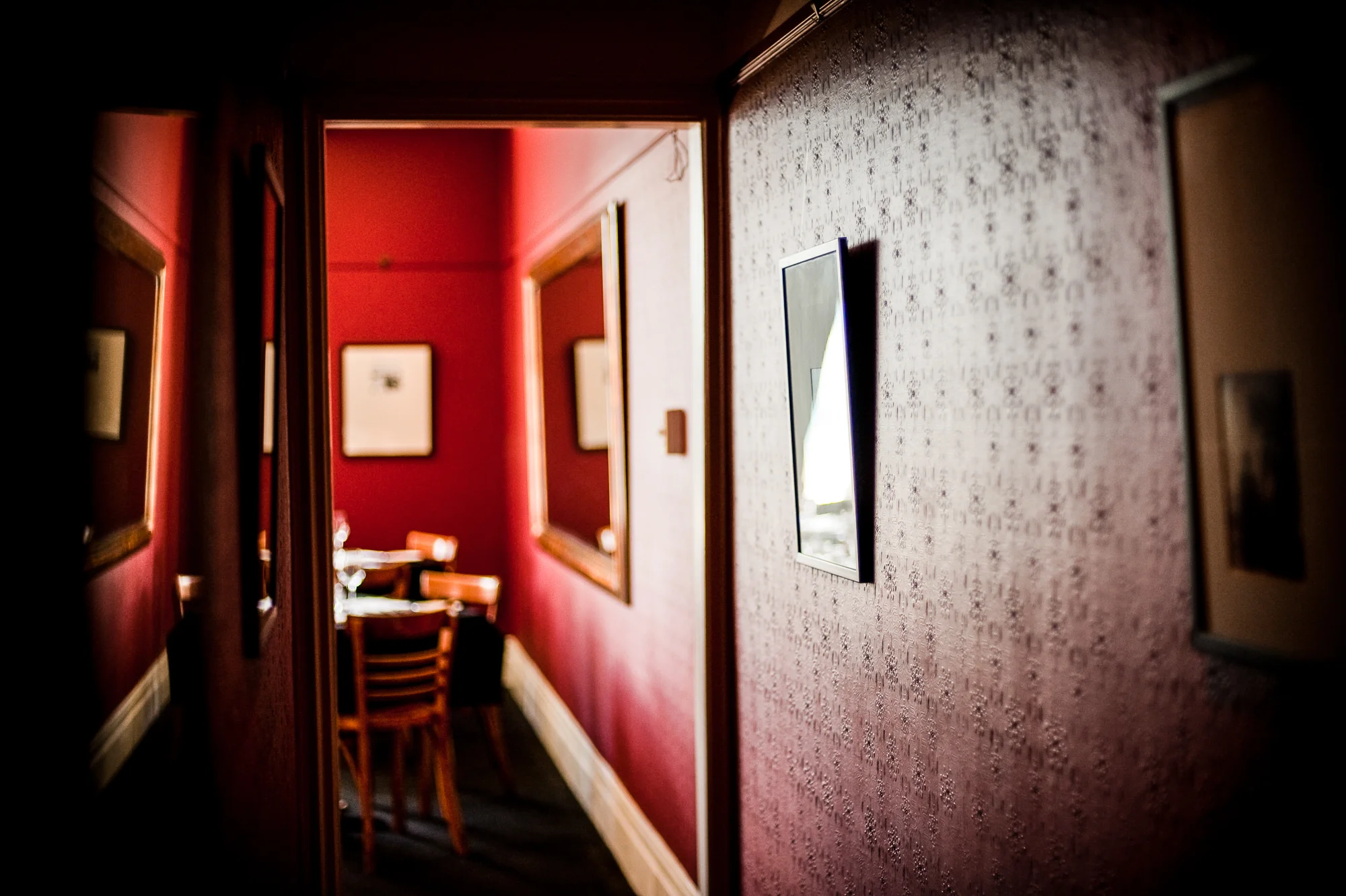 INSIDE-1.jpg
