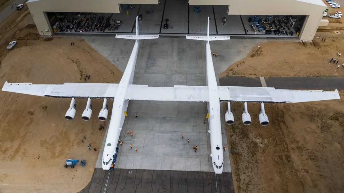Paul Allen’s Stratolaunch: The engineering behind the world’s largest airplane