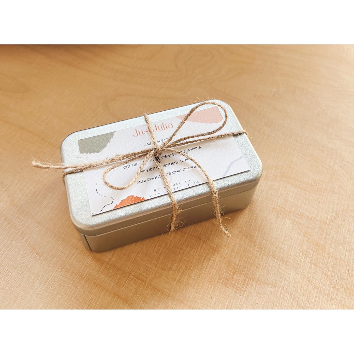 &lt;Teachers' Day 2022&gt;
All our favourite cookies in a sweet little cookie box, just for our teachers 

Each box comes with customizable message note ❤️

Now available for pre-order