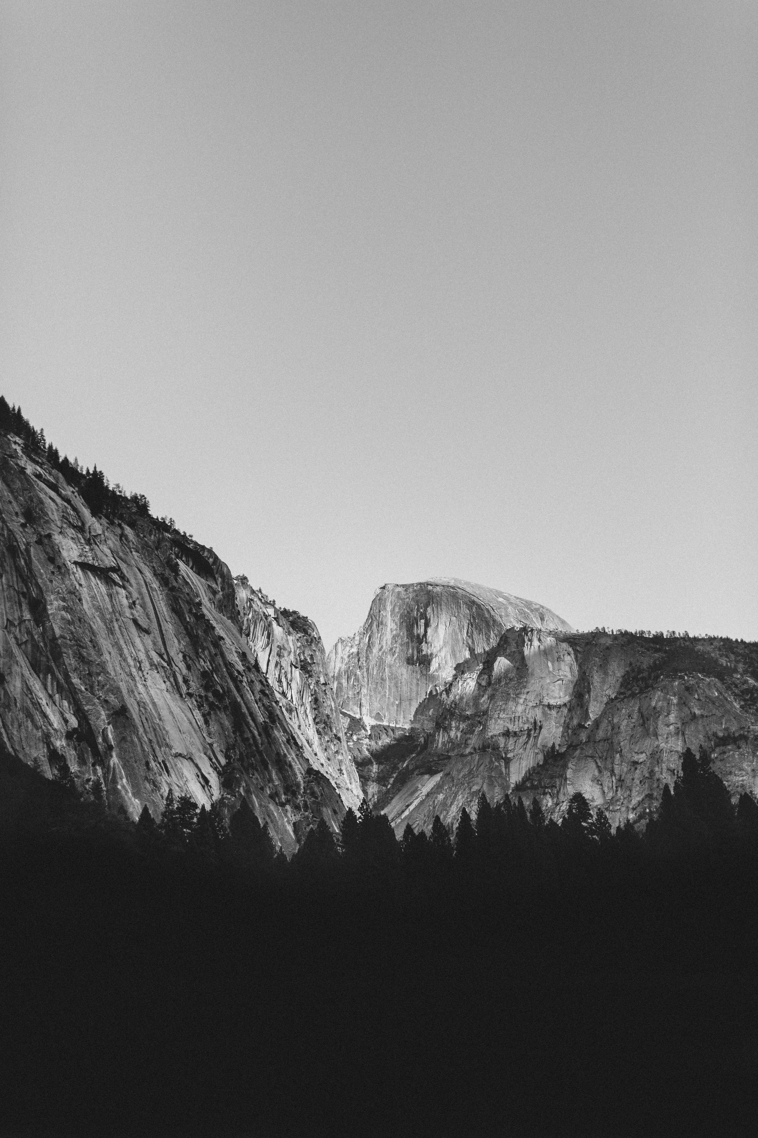 Yosemite-HalfDomeBW-0001.jpg