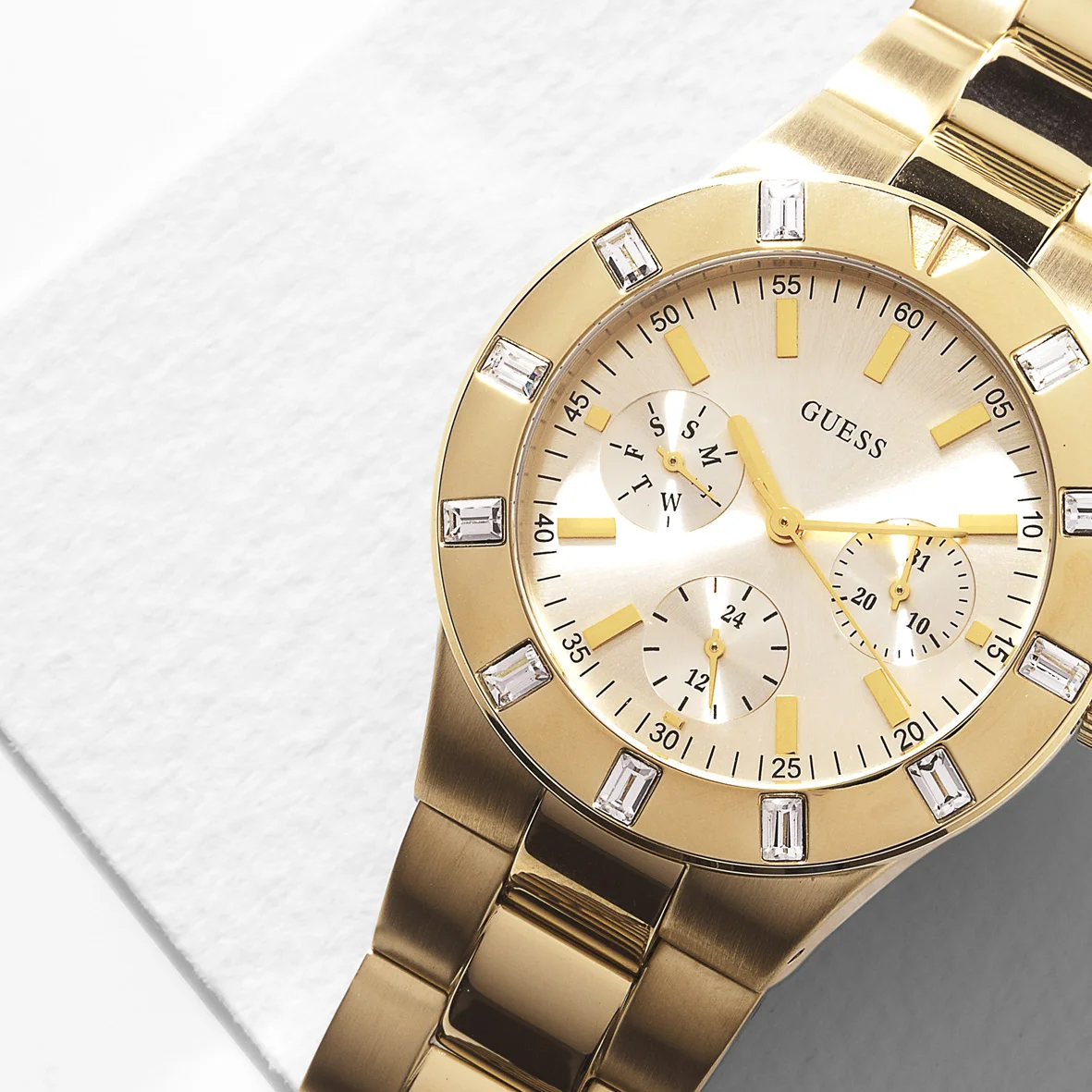 Guess-96883.jpg