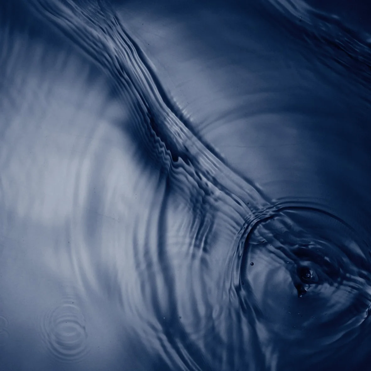HK_AW10_WATER.jpg