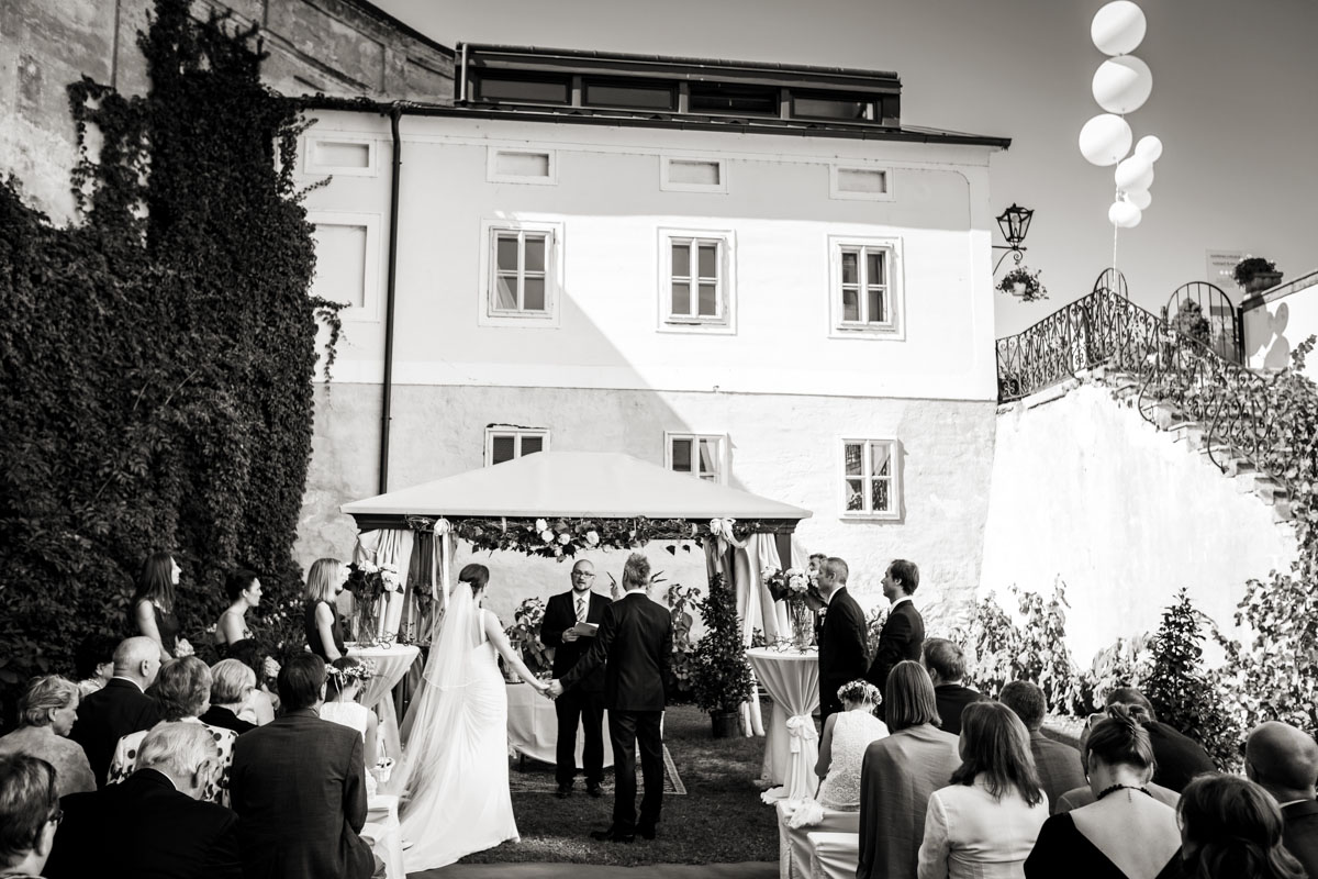 wedding-in-enns-austria-026.jpg