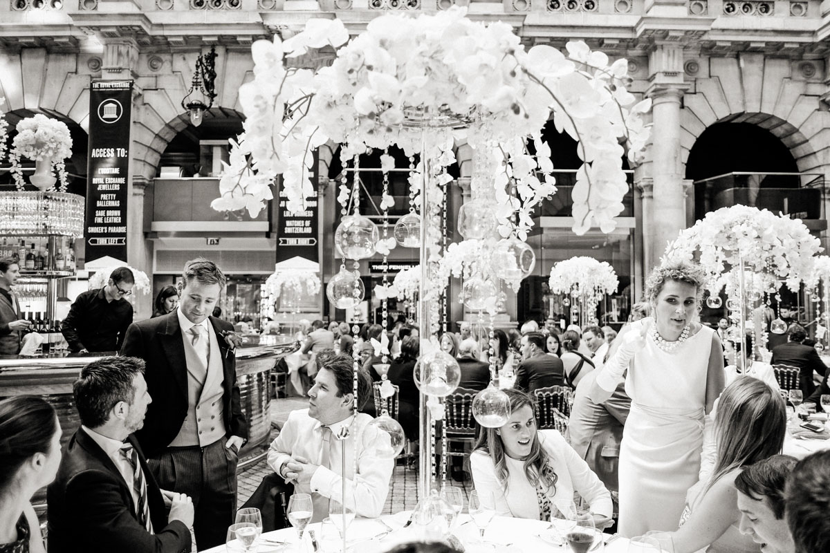 wedding-photography-at-the-royal-exchange-london_062.jpg