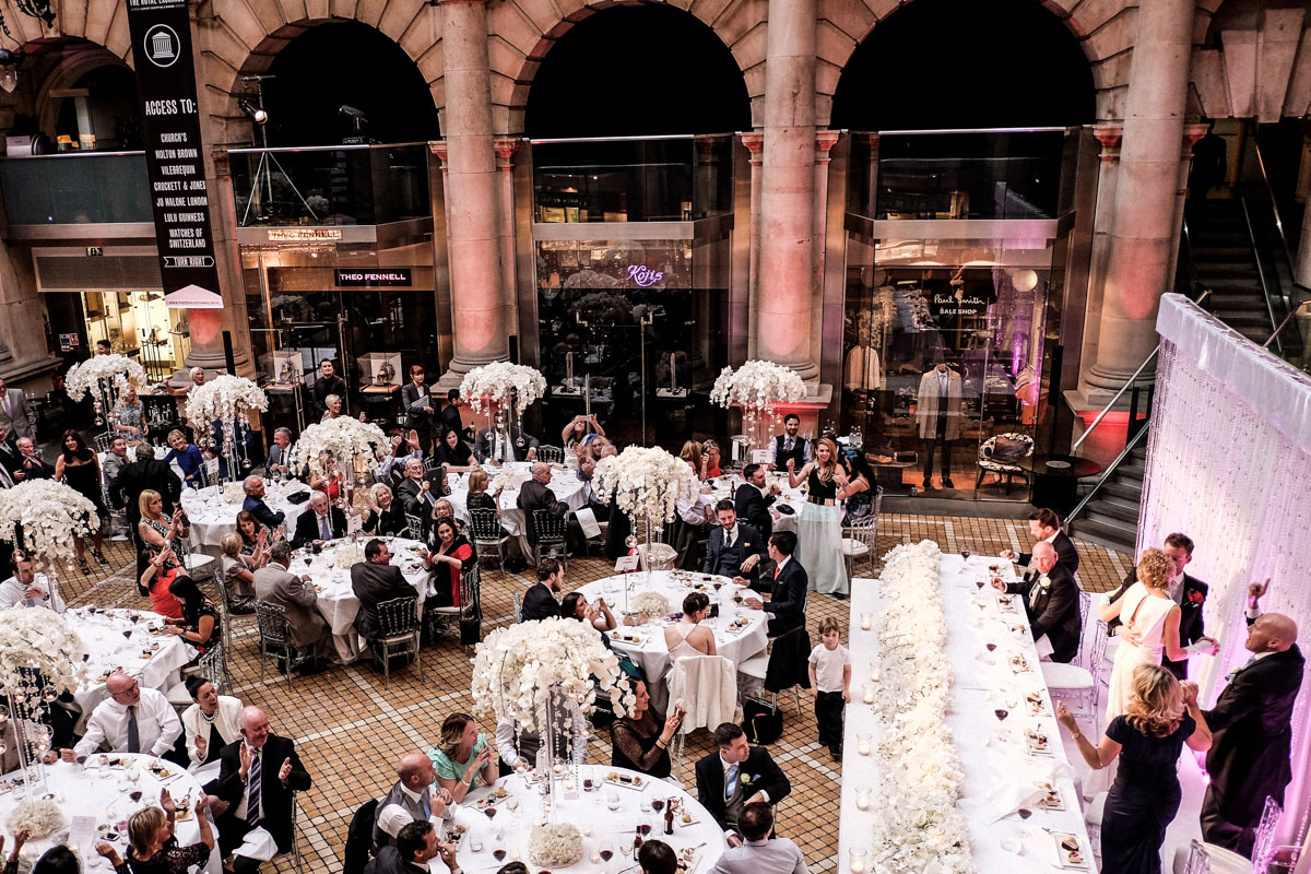 wedding-photography-at-the-royal-exchange-london_067.jpg