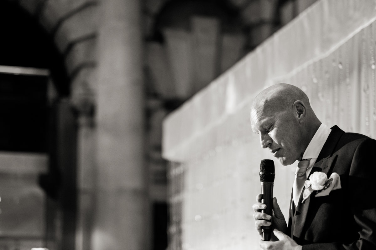 wedding-photography-at-the-royal-exchange-london_070.jpg