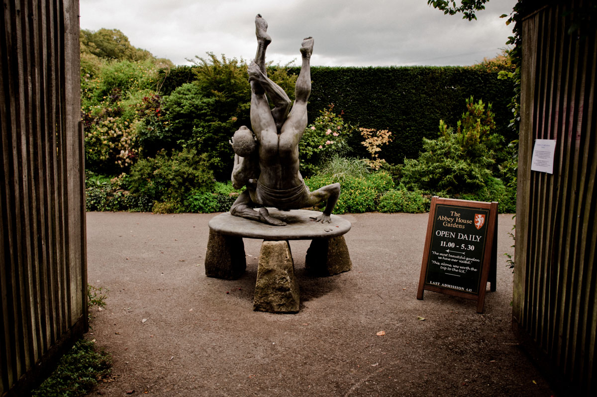 Abbey-House-Gardens-Wedding-Photographer-001.jpg