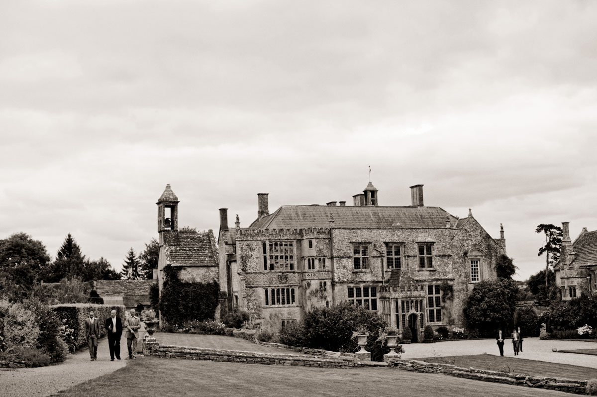 Brympton-DEvercy-House-Wedding-Photographer-030.jpg