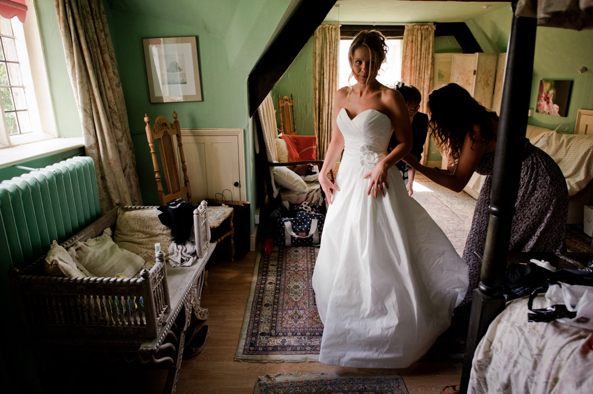 Abbey-House-Gardens-Wedding-Photographer-018.jpg